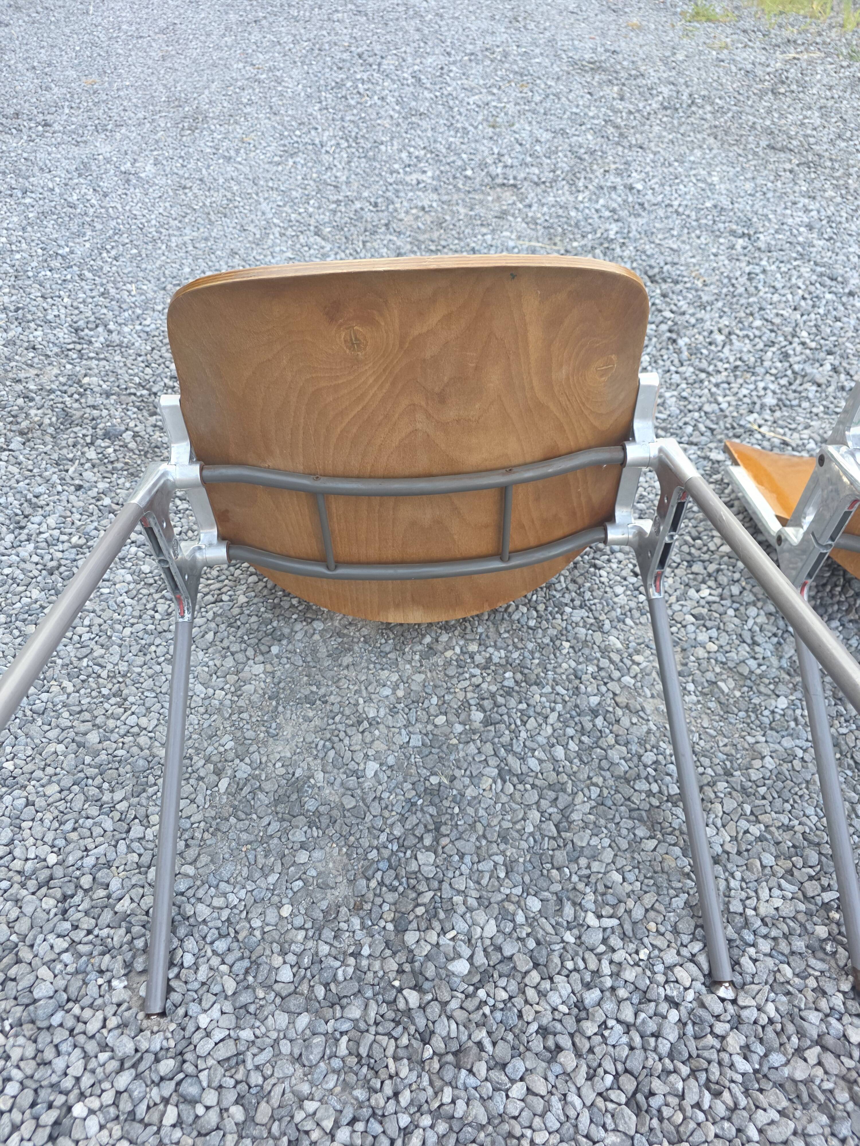 Paire de chaises "DSC 106" par Giancarlo Piretti pour Castelli, 1960