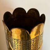 Pair vase brass shell pattern of leaves