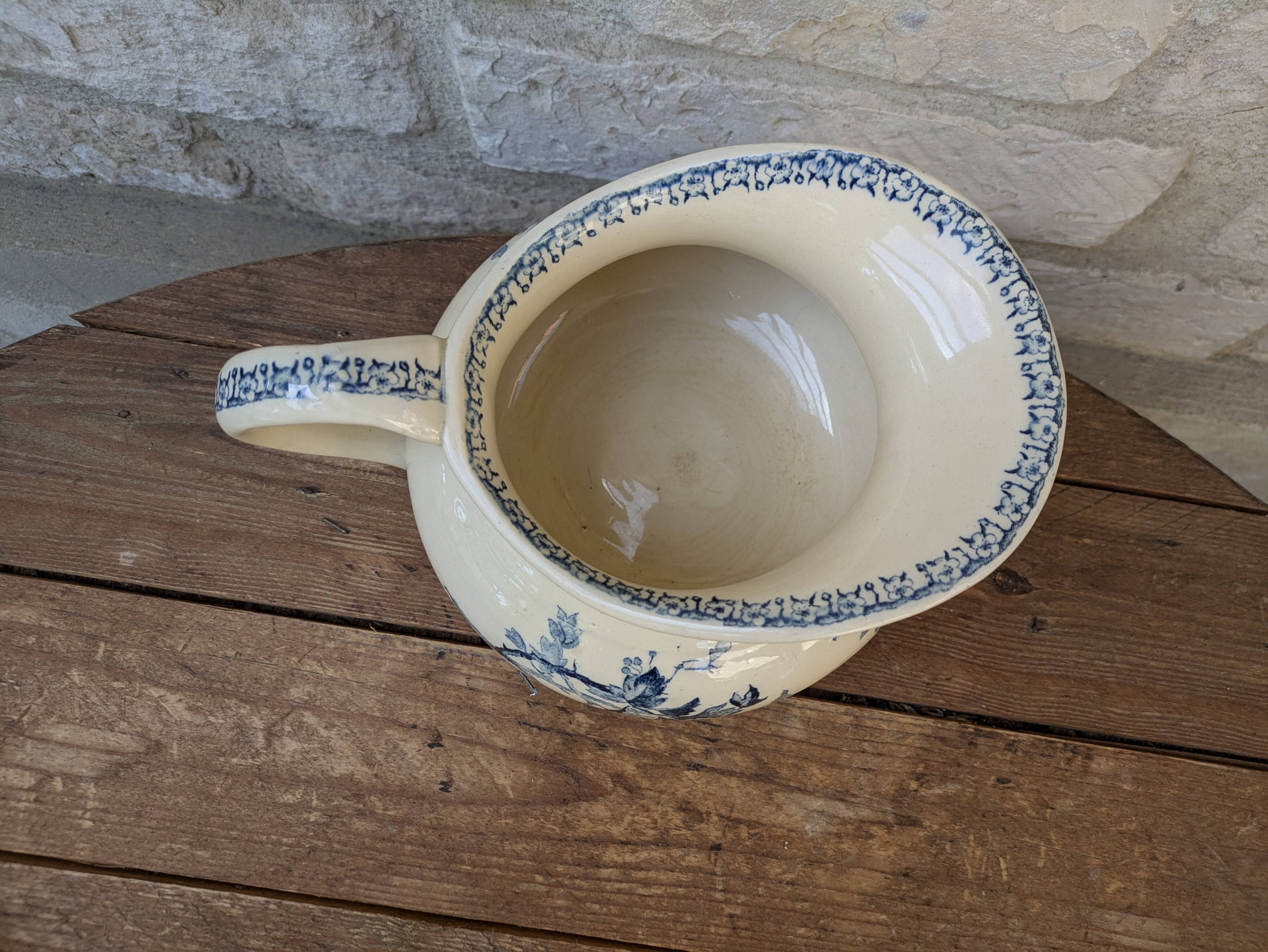 Opaque porcelain water jug from Gien, Aubépine Terre de Fer model.