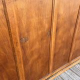 Sliding door counter