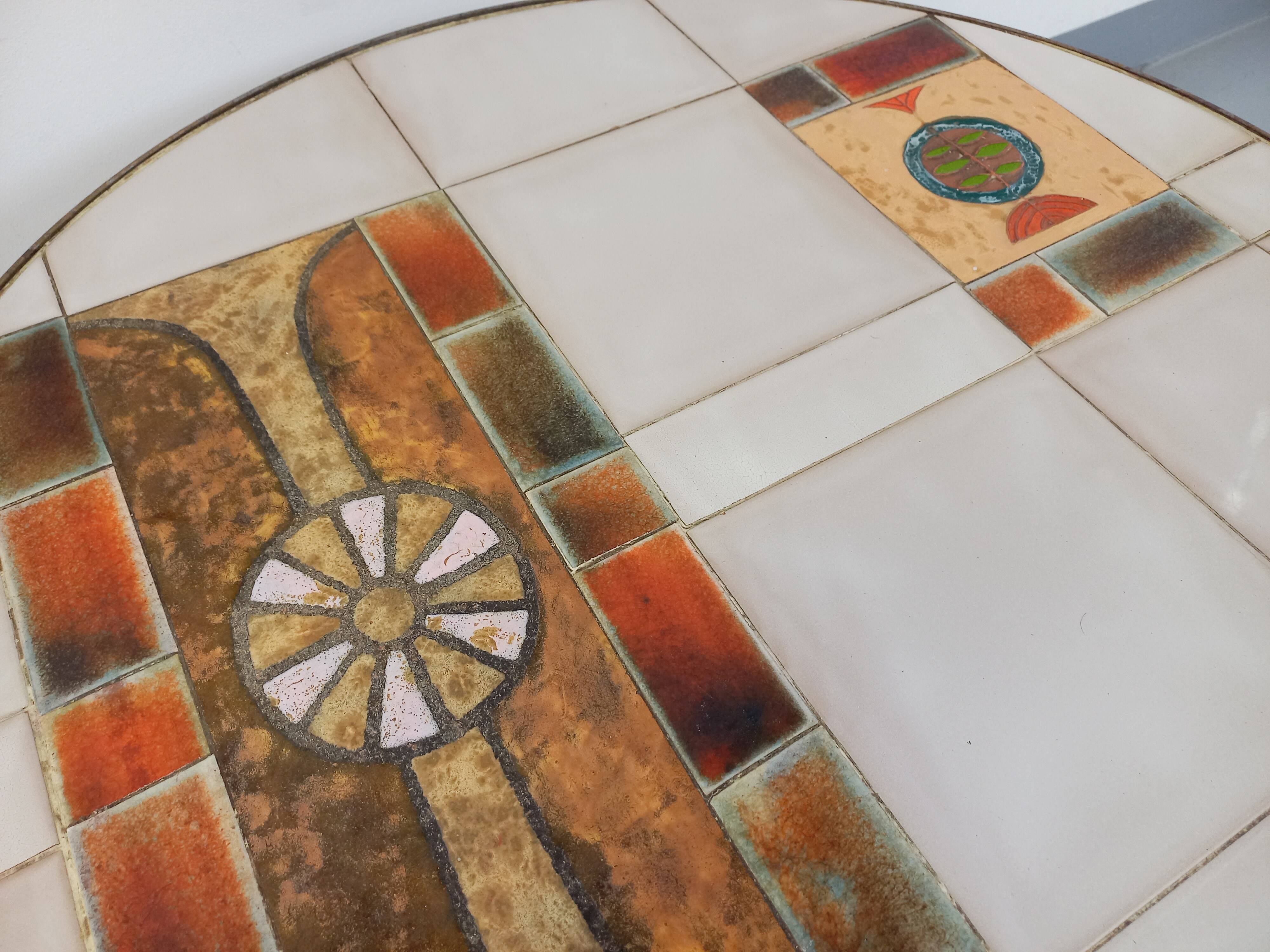 Vintage round coffee table by Jean Gregorieff for Roche Bobois from the 60s 70s in ceramic steel