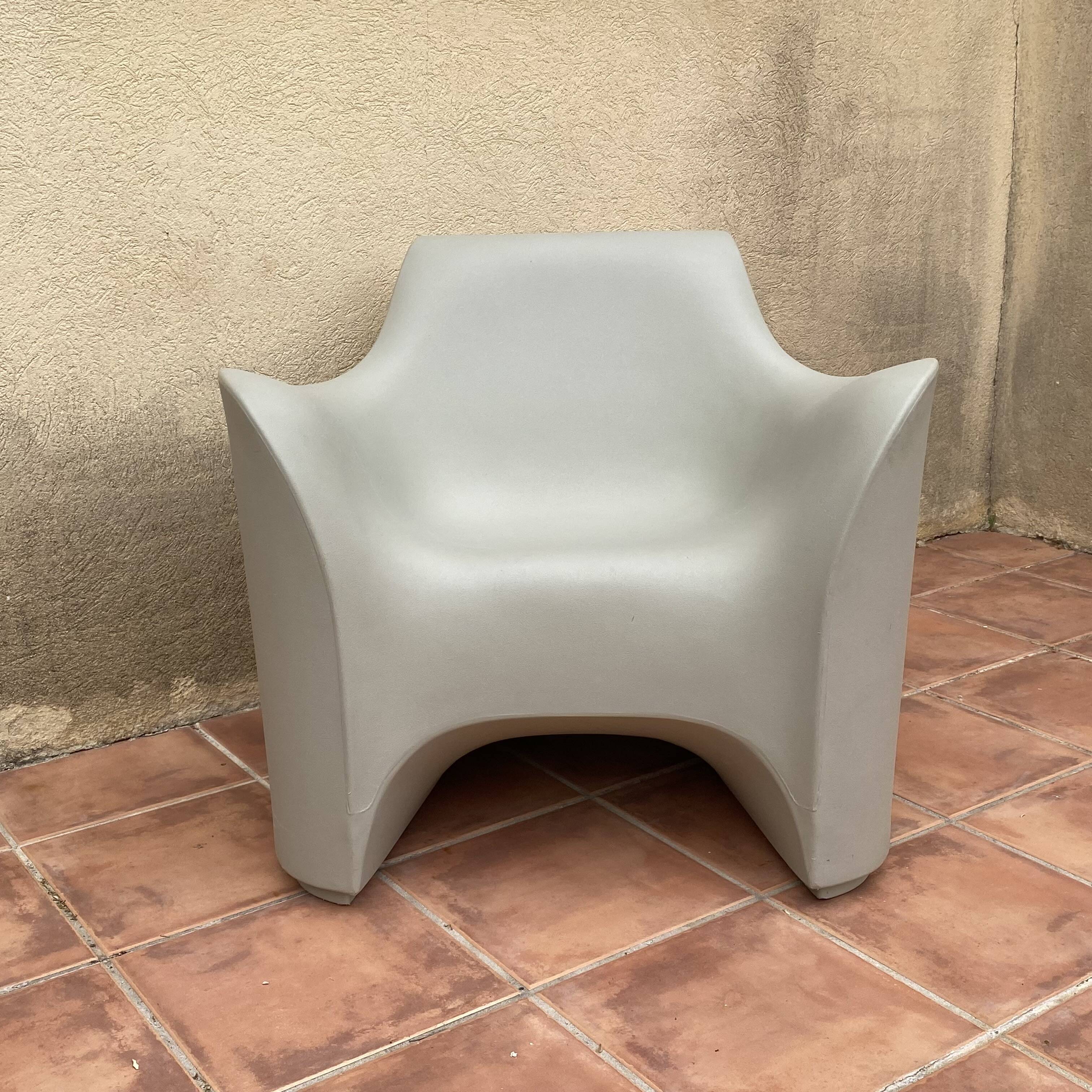 Tokyo pop armchair by tokujin yoshioka.