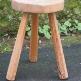 Primitive design stool
