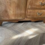 Asymmetrical wardrobe