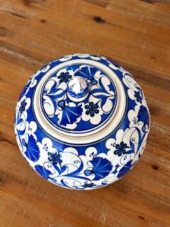 Ceramic covered pot Kütahya (Turkey)