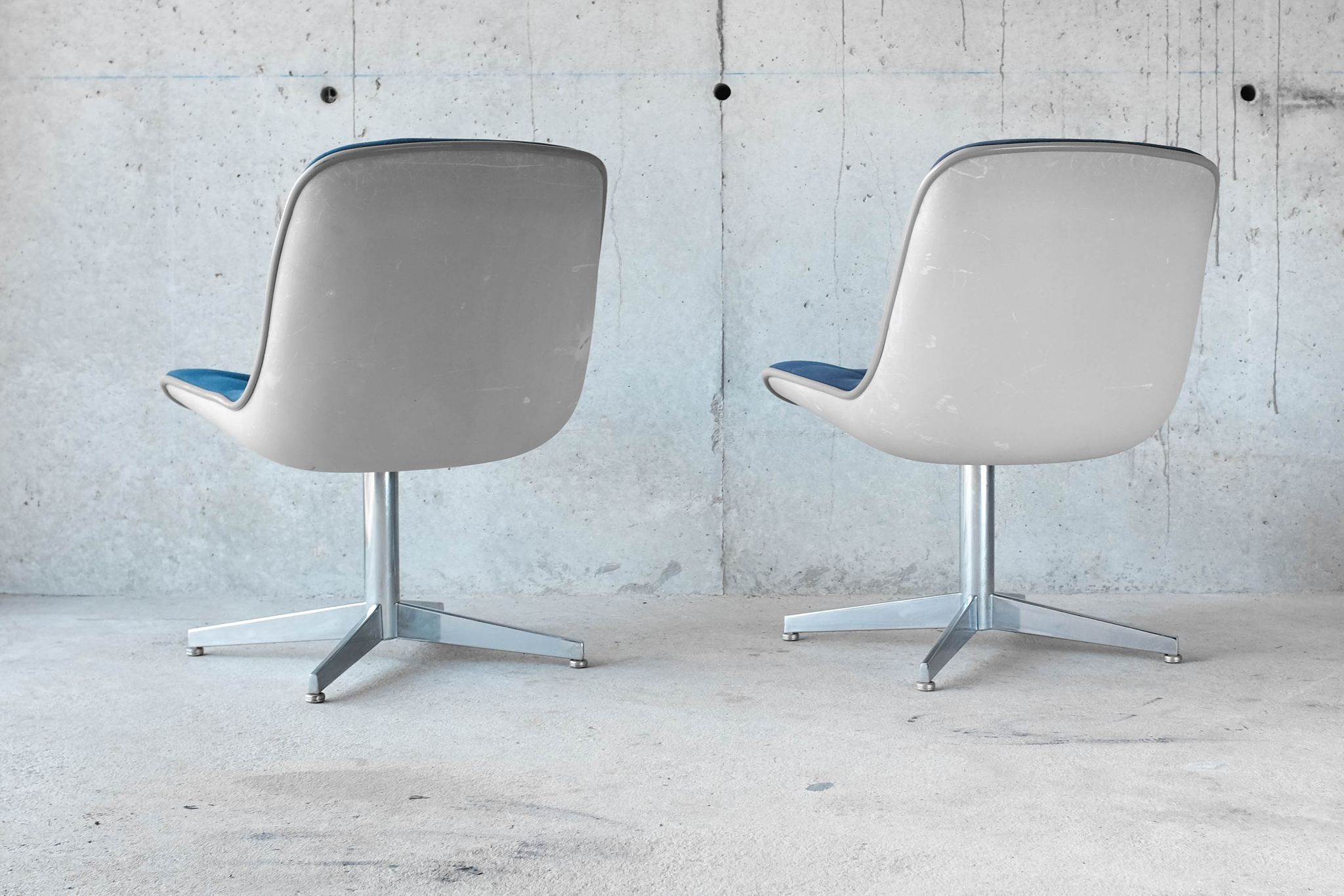 Pair of chairs of Randall Buck for Steelcase Strafor - 1970