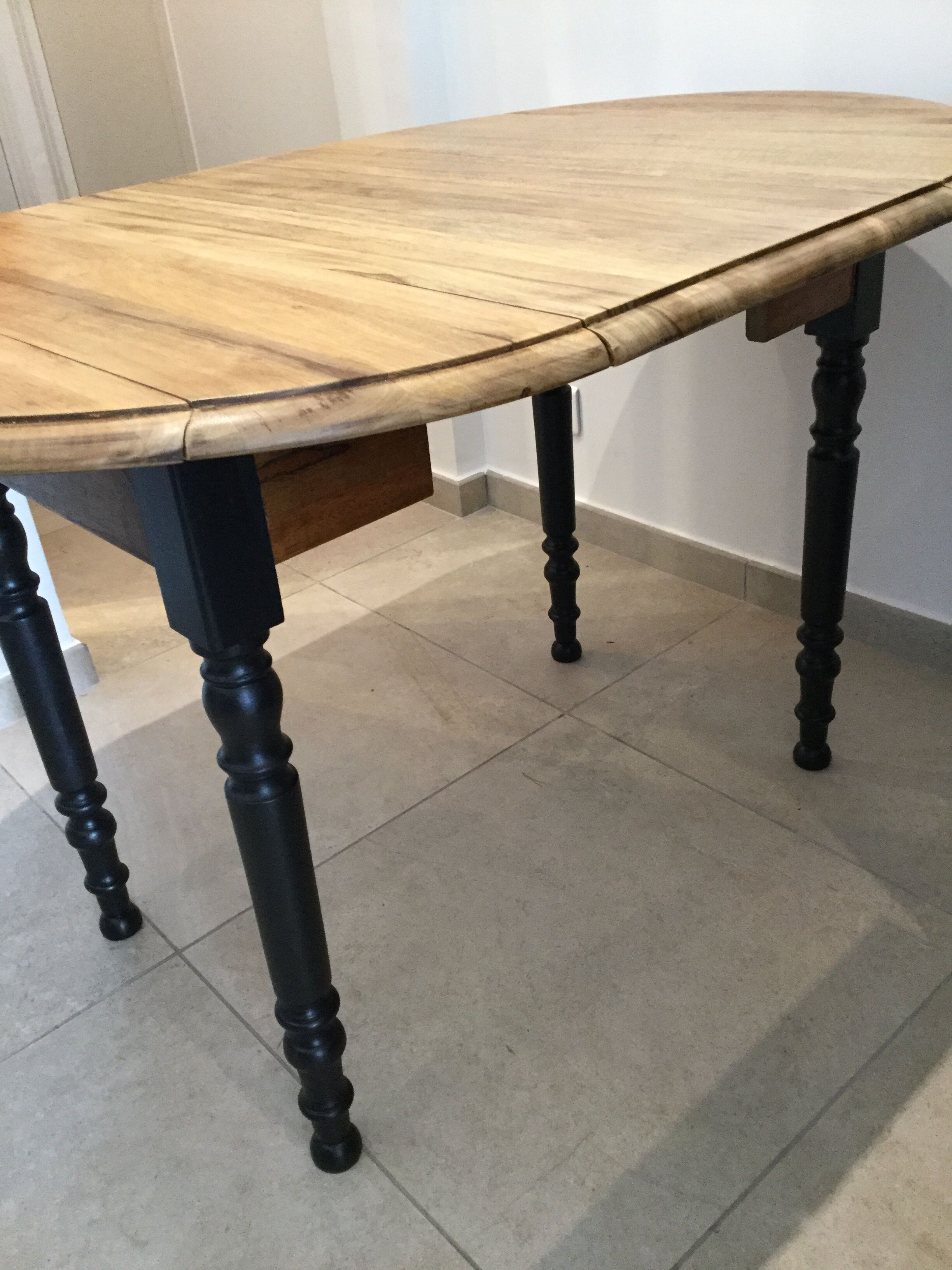 Round table wood diameter 81 cm
