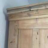 Raw wood bonnetière