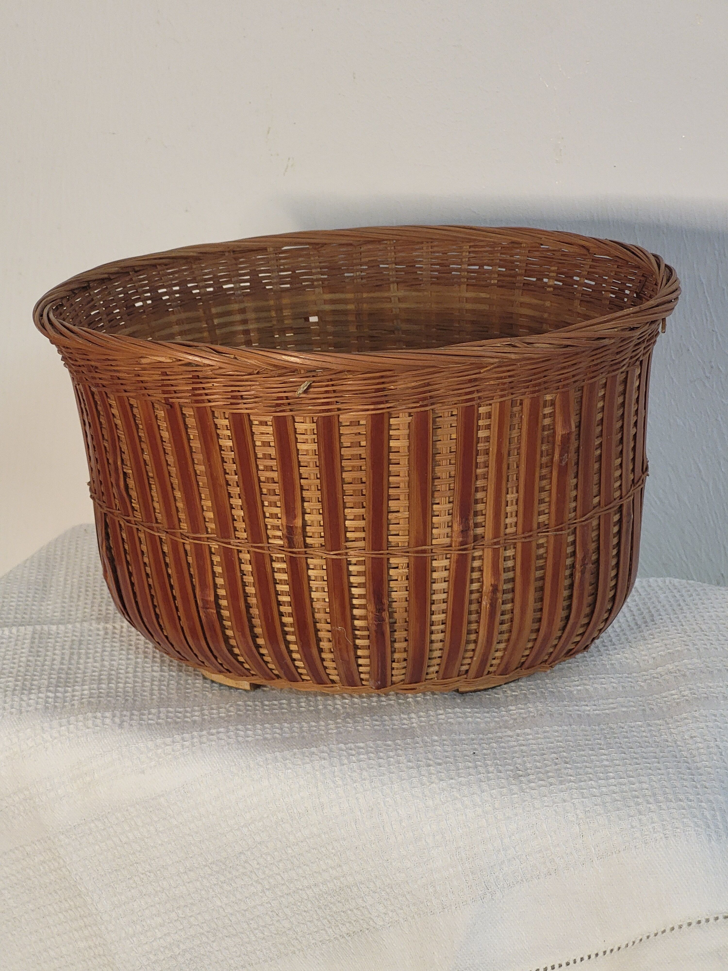 Rattan plant pot