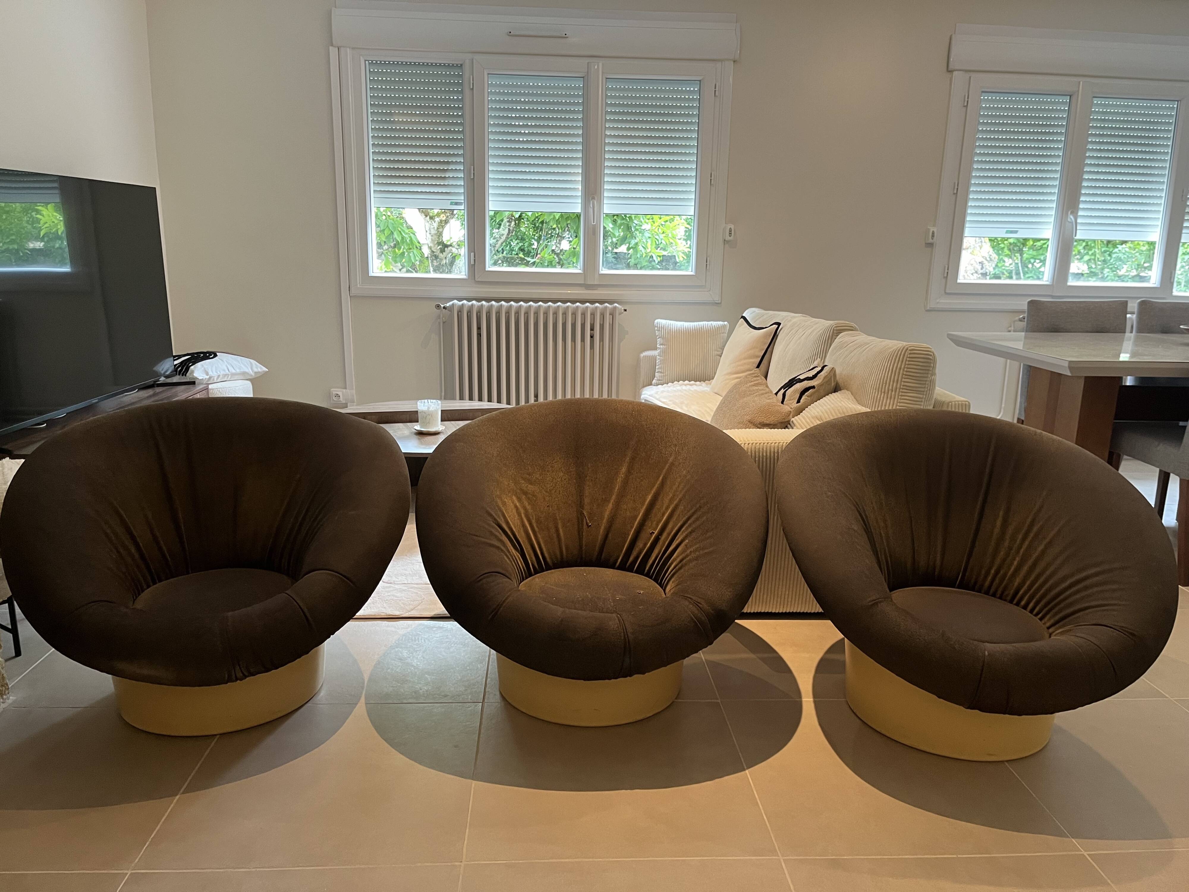 Set of 3 "Mushroom" Armchairs Space Age 1970