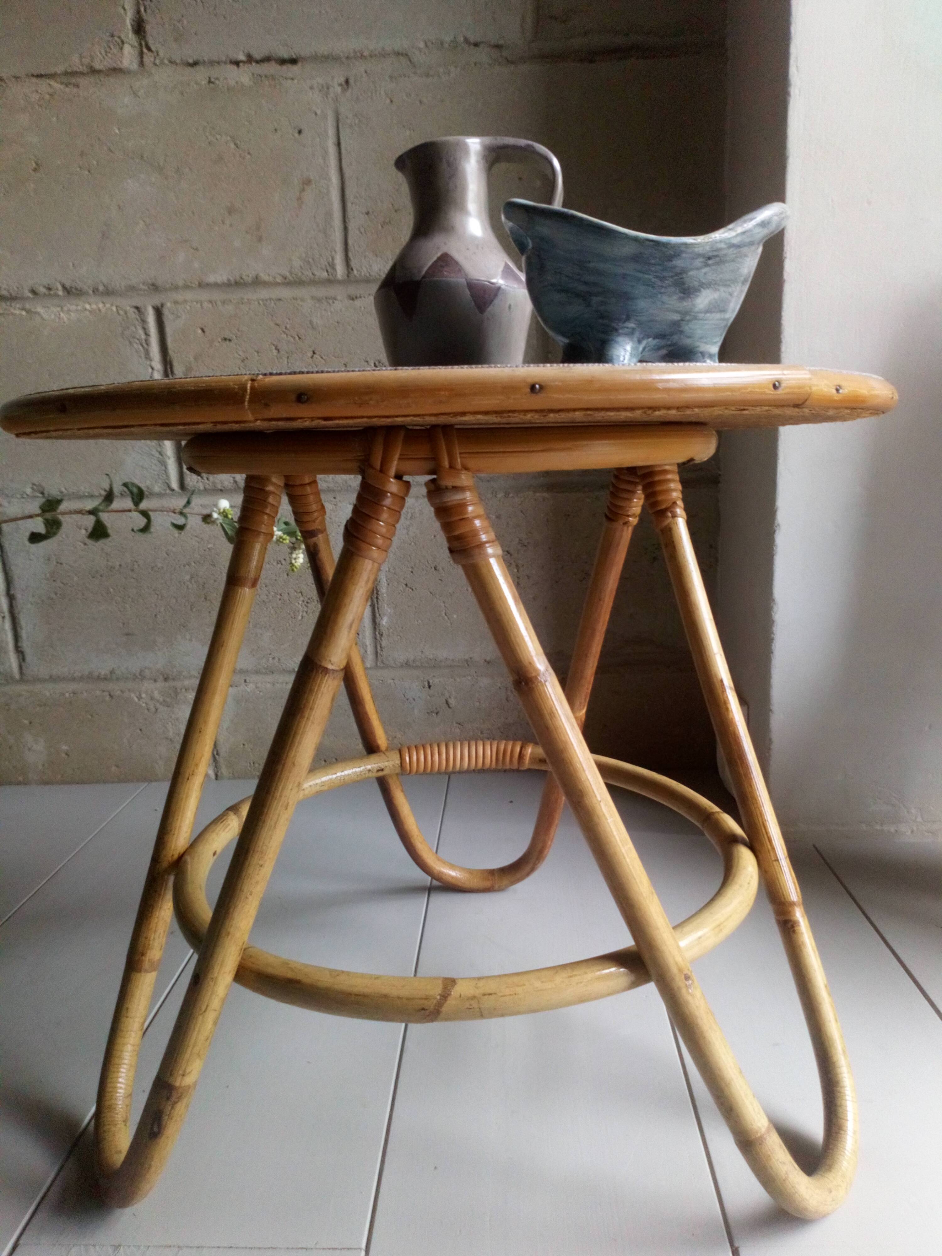 Extra roundtable in vintage rattan 50s