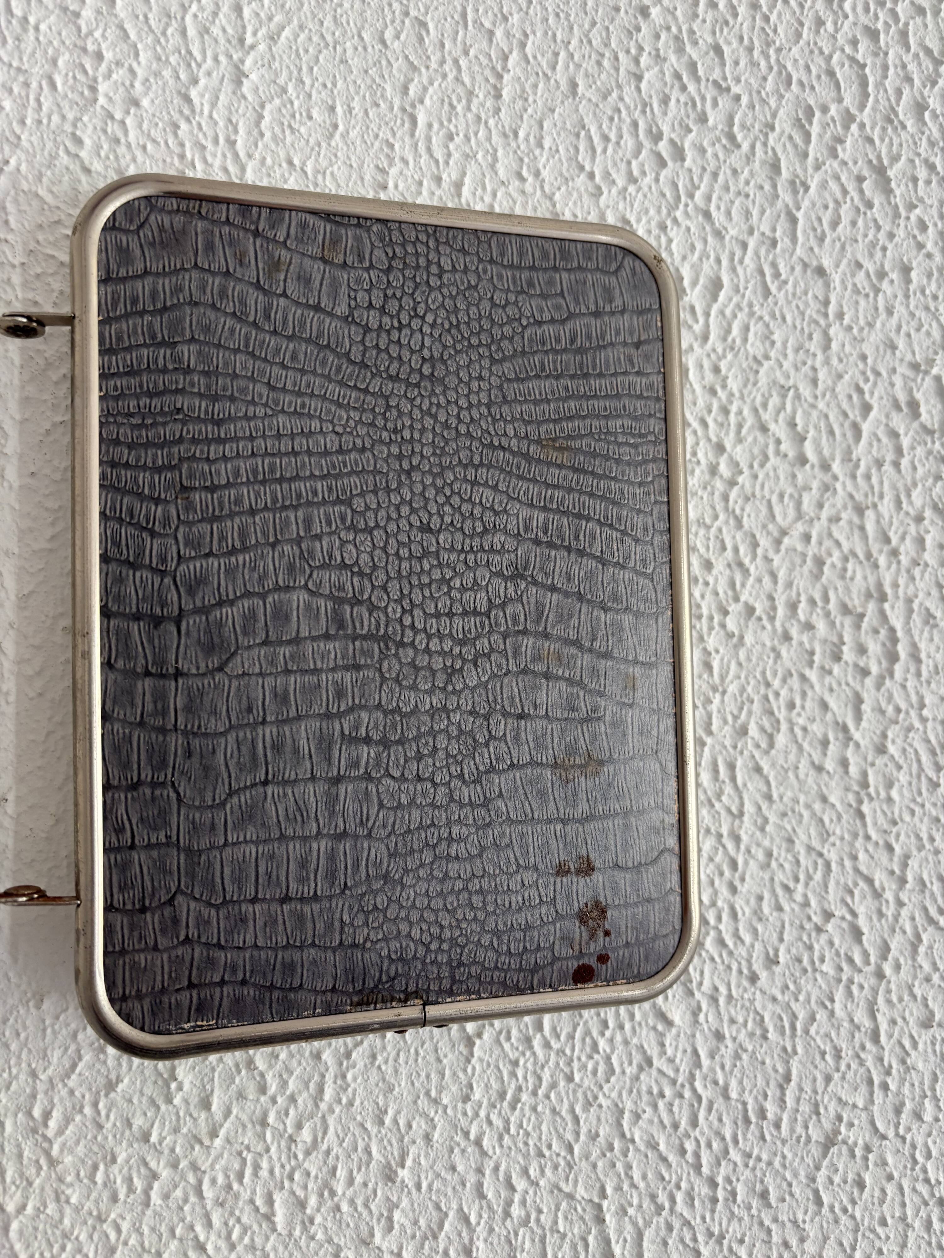 Vintage 1960s triptych mirror barber blue crocodile effect - 20 x