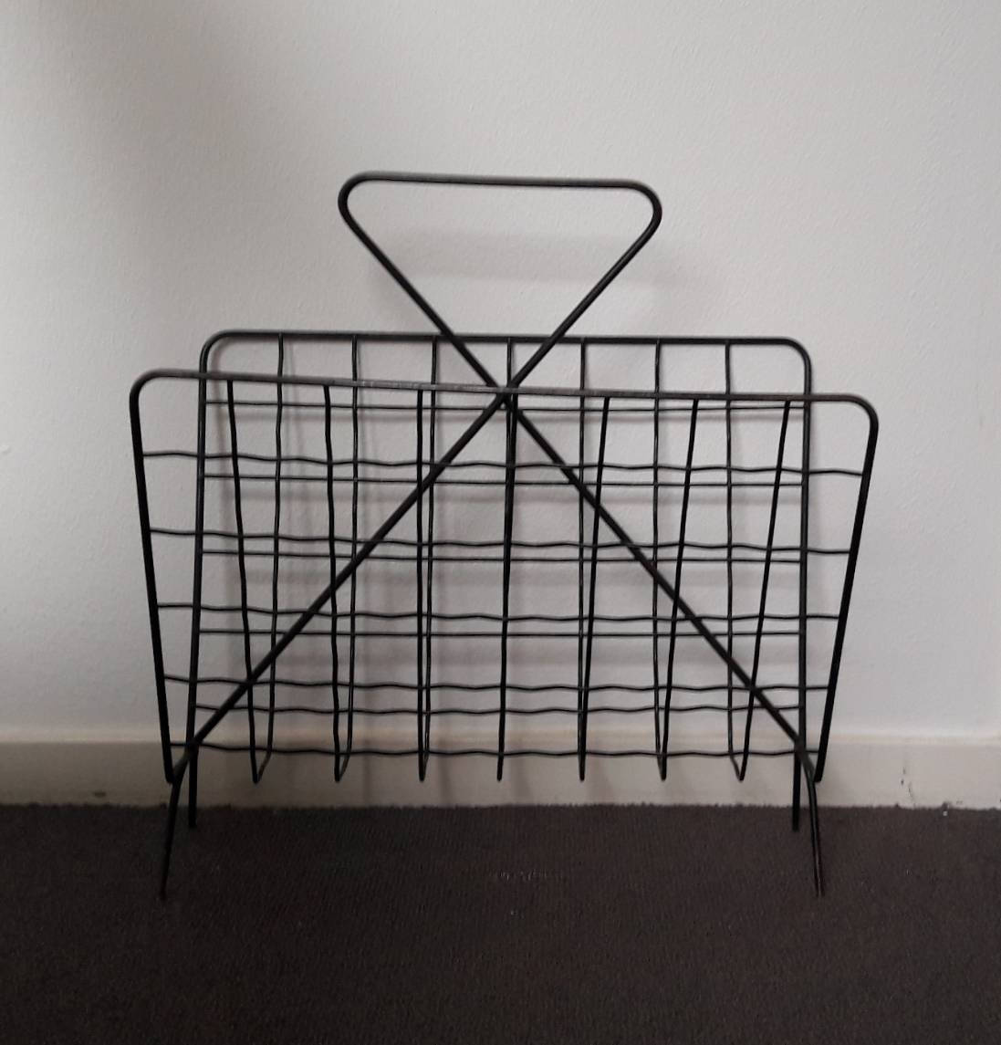 Magazine rack metal of the 1960s