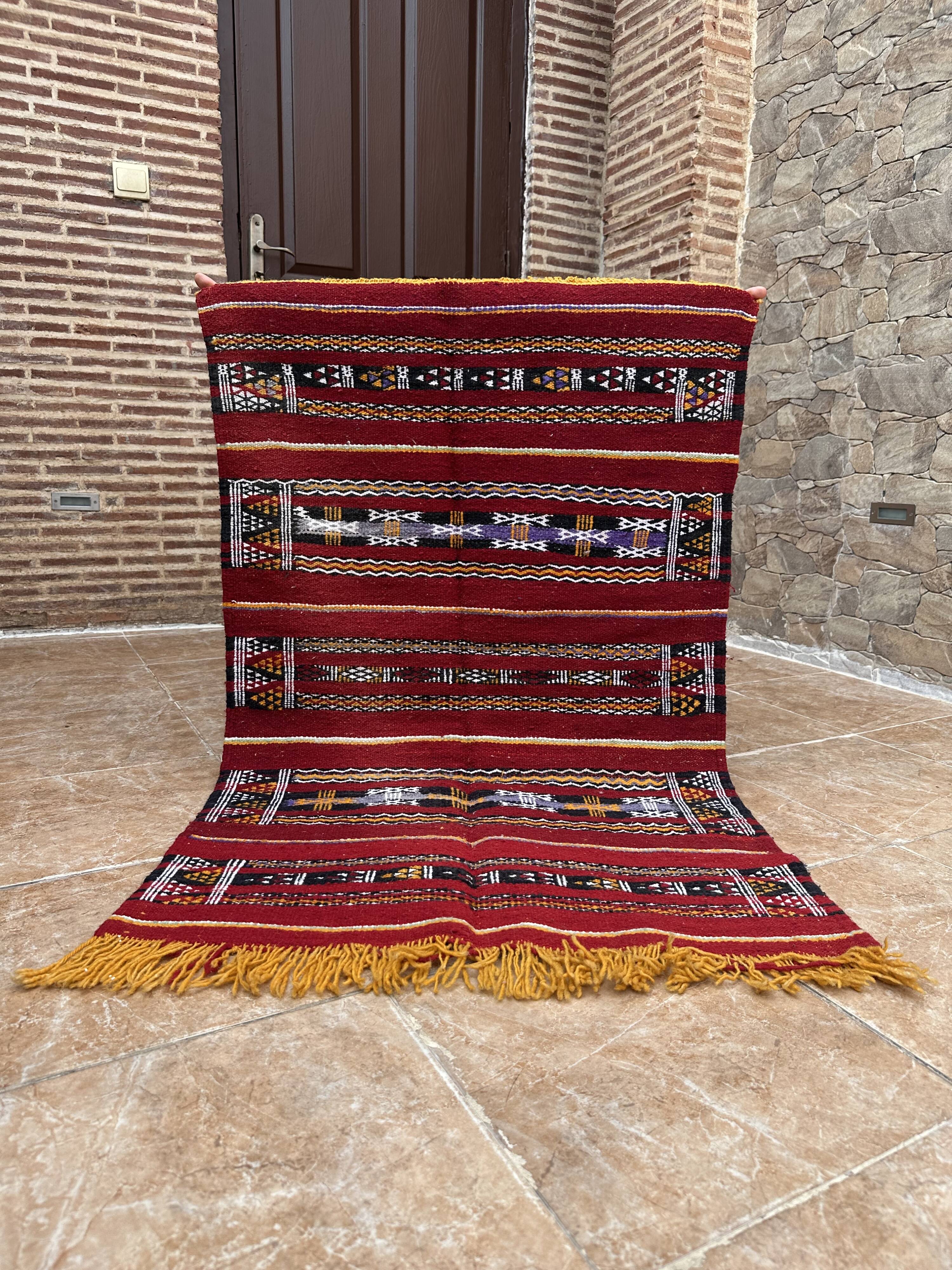 Moroccan Berber rug handwoven 100% wool