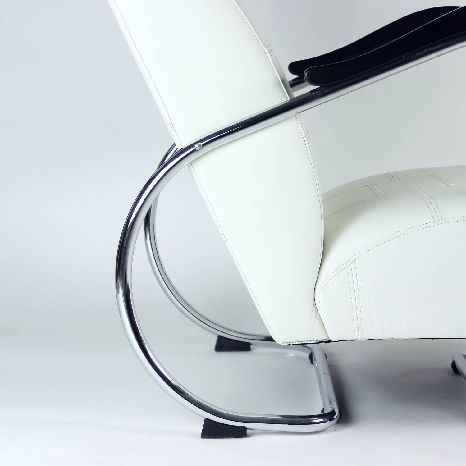 1930s Chrome & Leather Armchair By Hynek Gottwald, Czechoslovakia