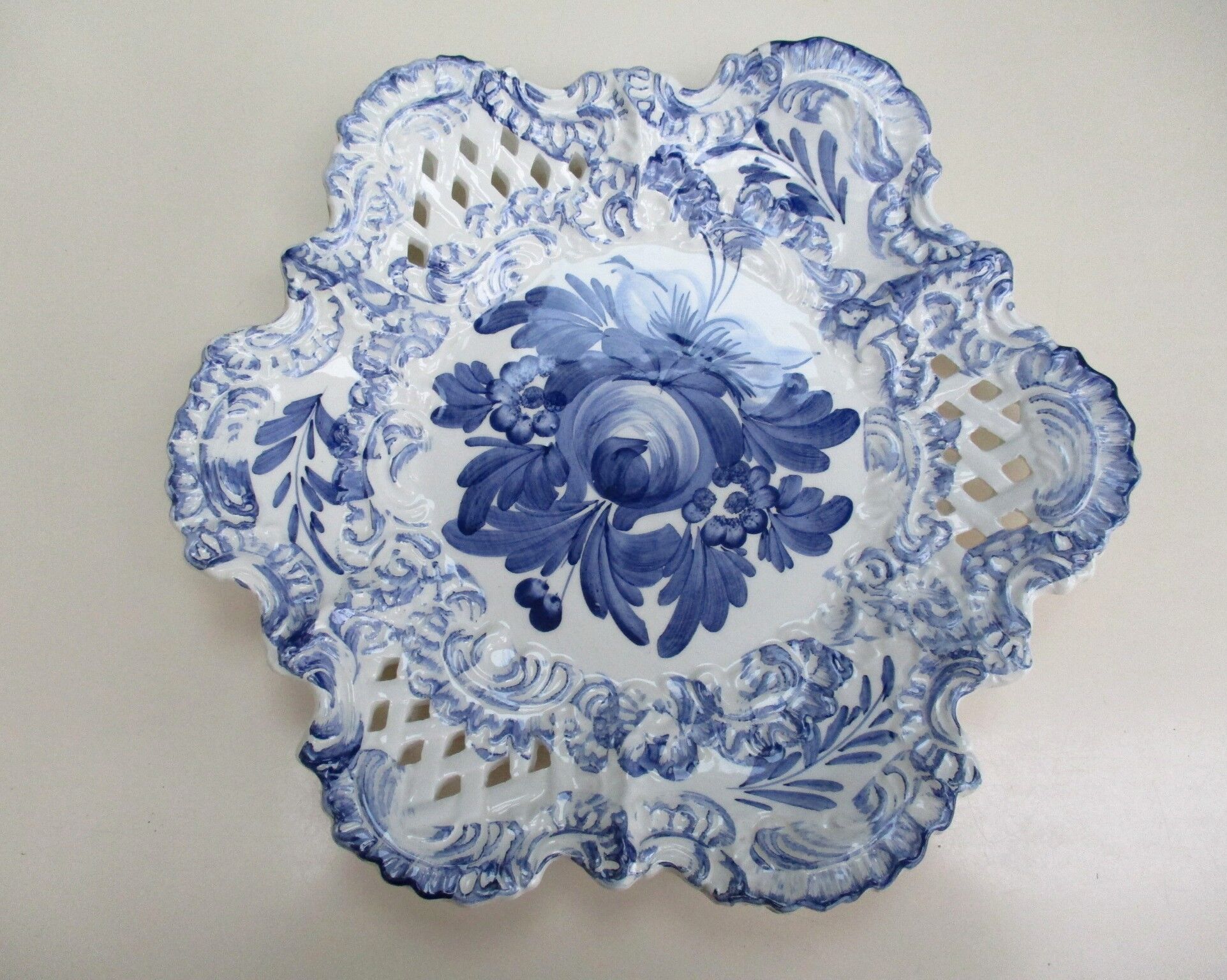 Openwork ceramic dish