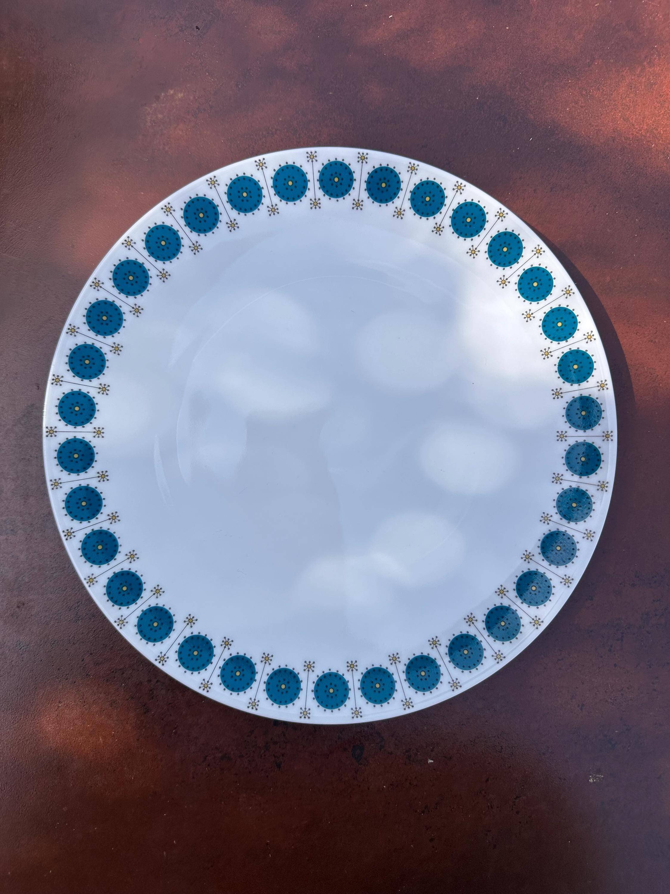Set of 5 vintage flat plates by Hans-Theo Baumann for Thomas Germany.