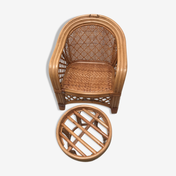 Canning rattan chair and vintage foot rests
