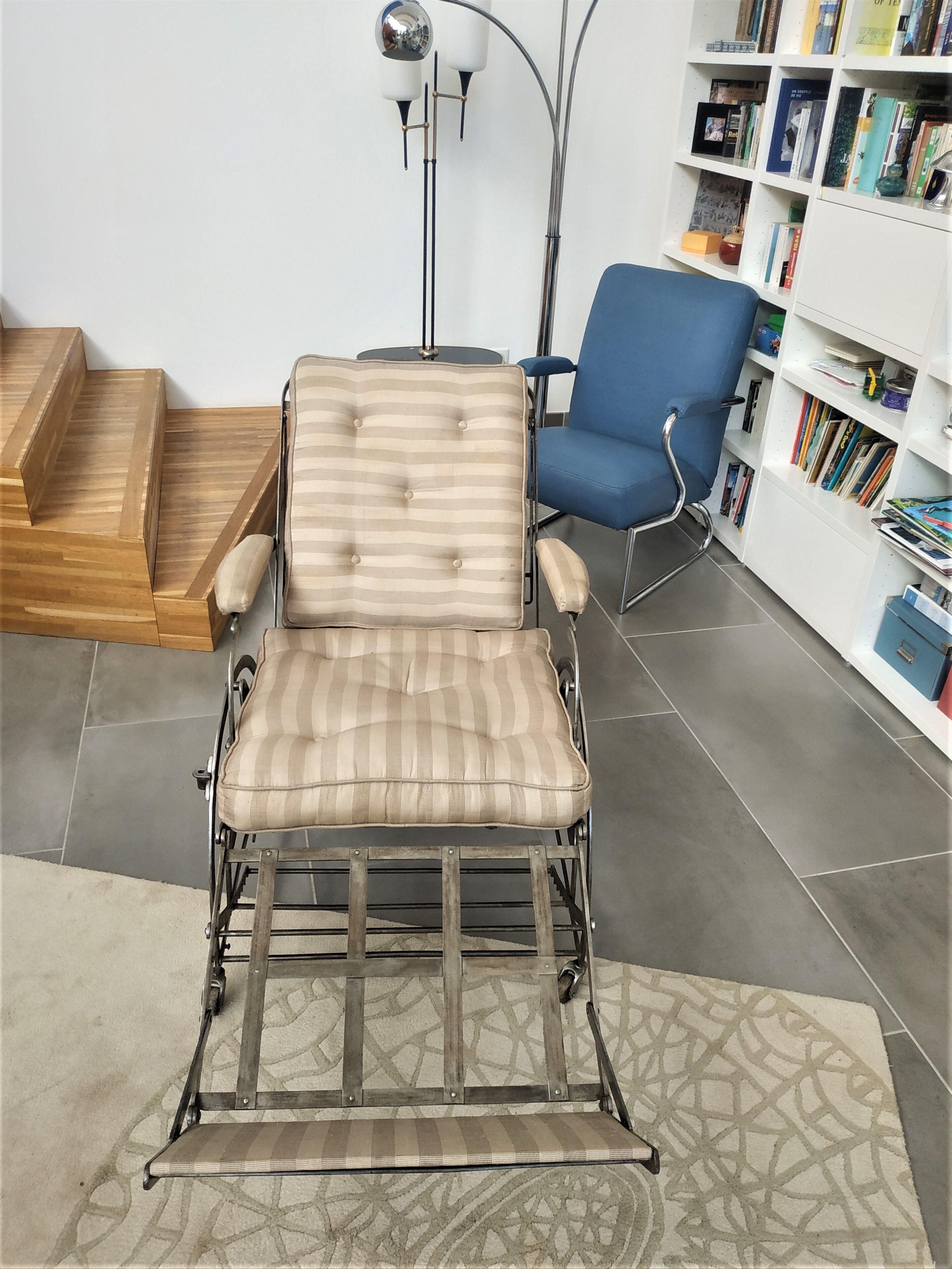 Wilson's adjustable folding chair made of steel produced in 1871