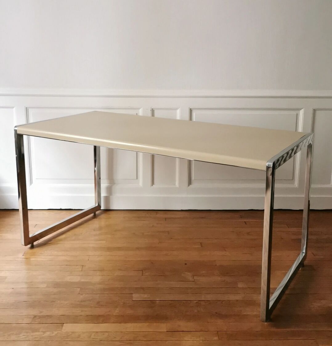 Desk / Table in chrome and lacquered metal, 1970
