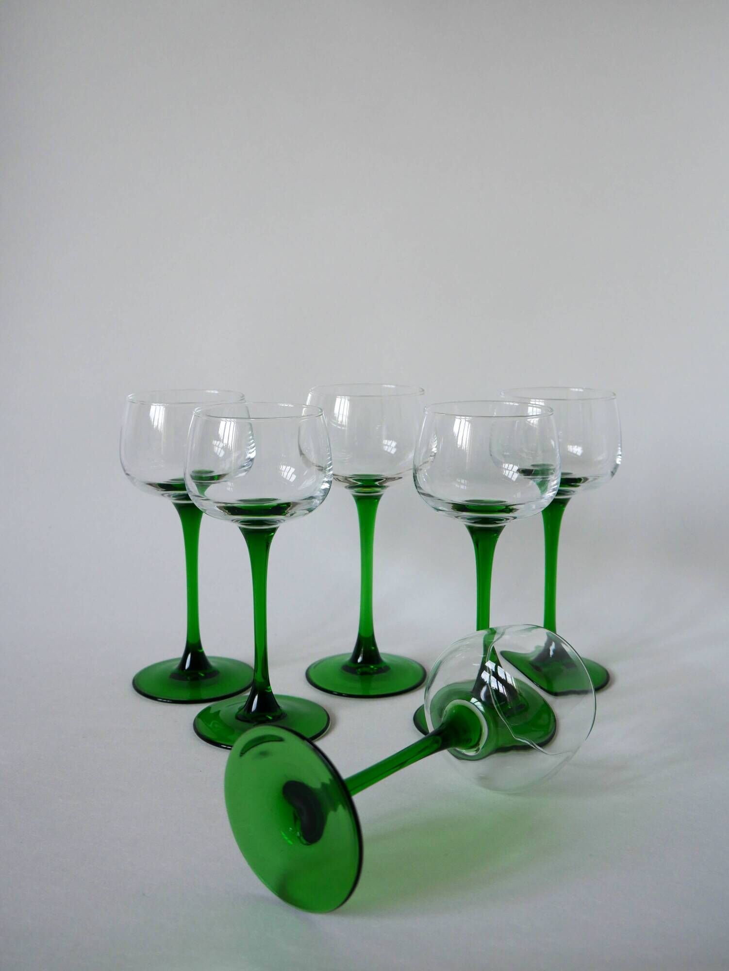 set of 6 green stemmed glasses Made in France Luminarc 1970