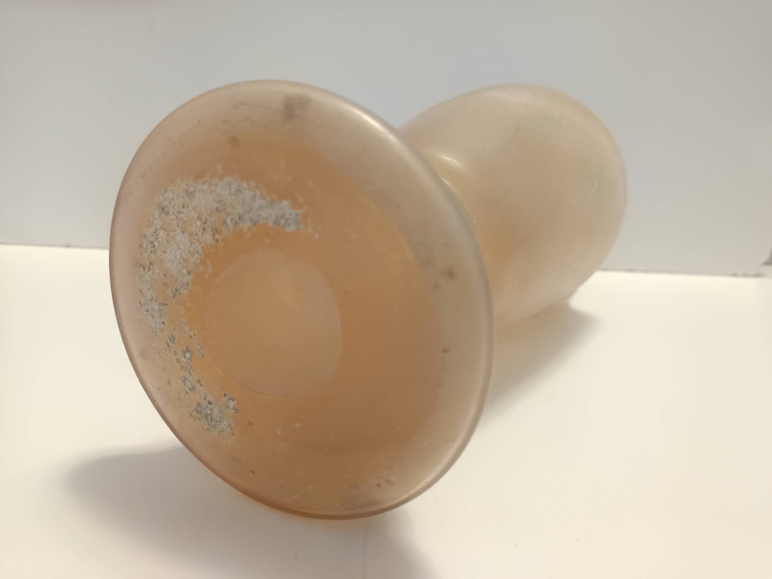 Peach Pink and White Scavo Glass Amphora Vase attr. to Seguso, Italy