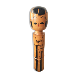 Poupée de Kokeshi japonaise peinte à la main en bois des années 1950