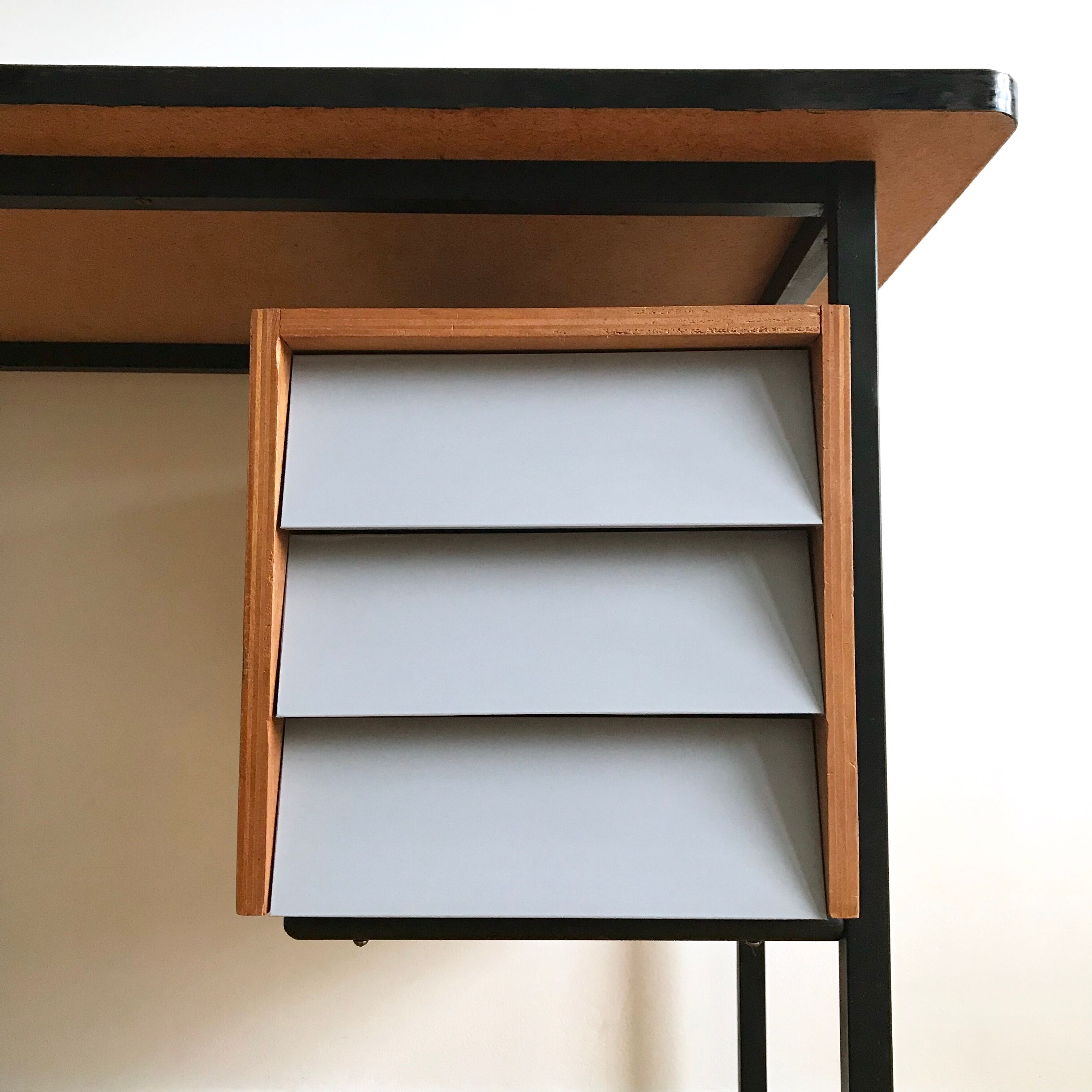 Office vintage revisited structure metal and box wood