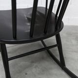 Rocking chair Grandessa en Hêtre noir par Lena Larsson 1960 pour Nesto