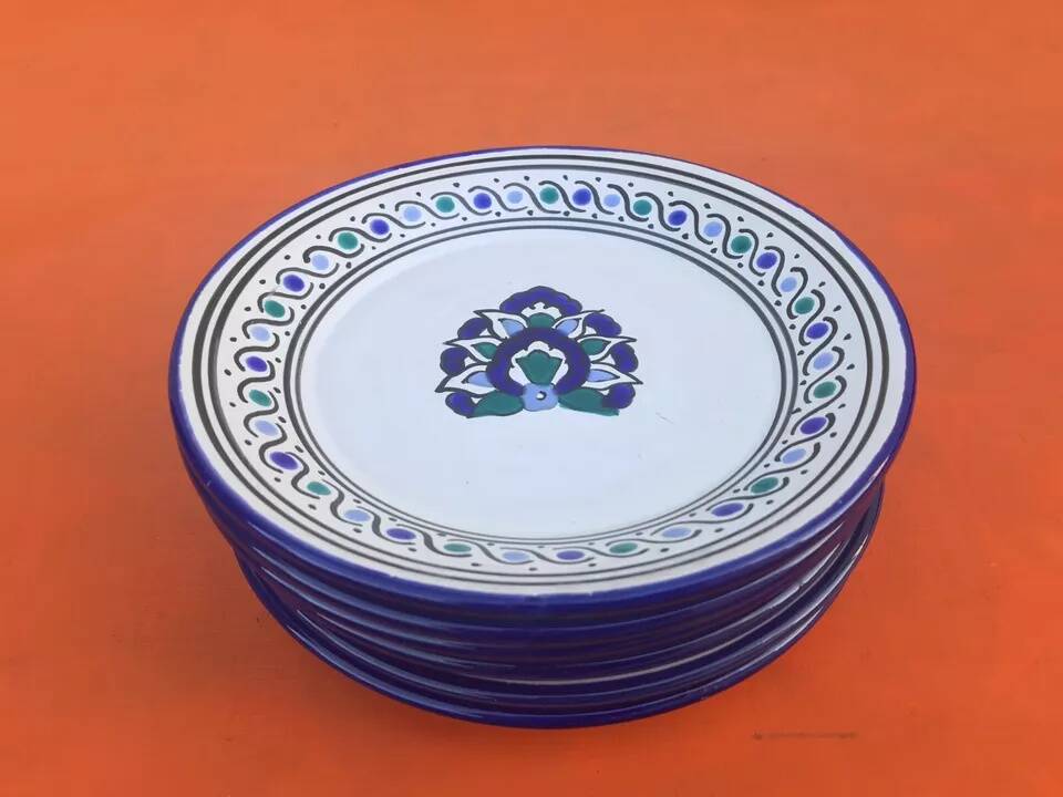 6 earthenware dessert plates