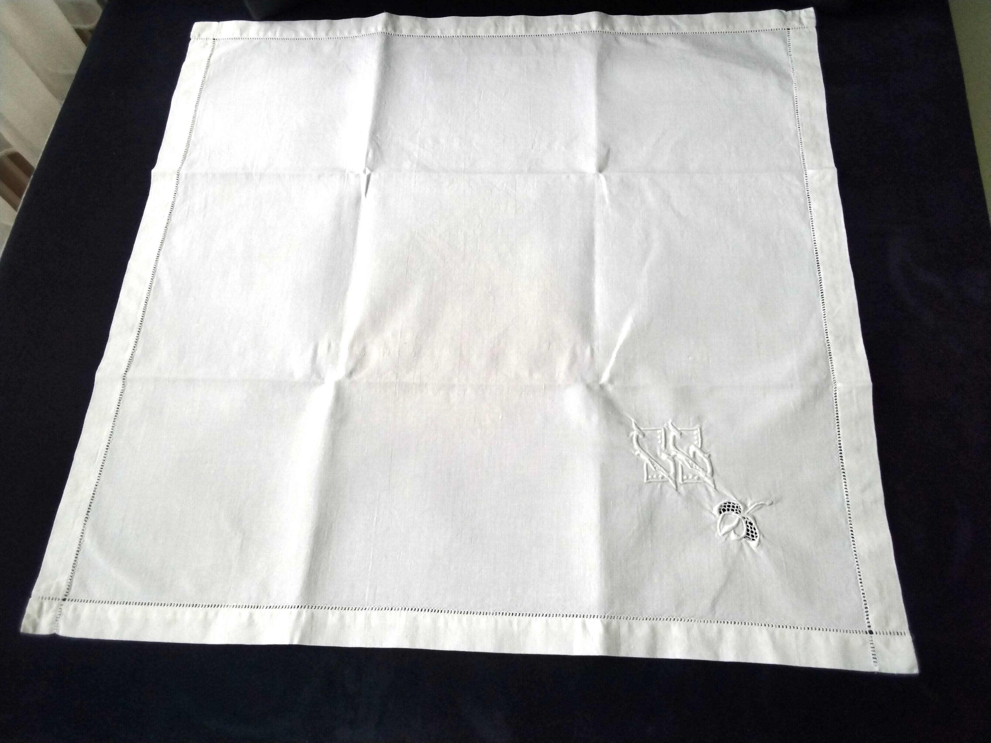 6 old white cotton napkins monogrammed “CG”