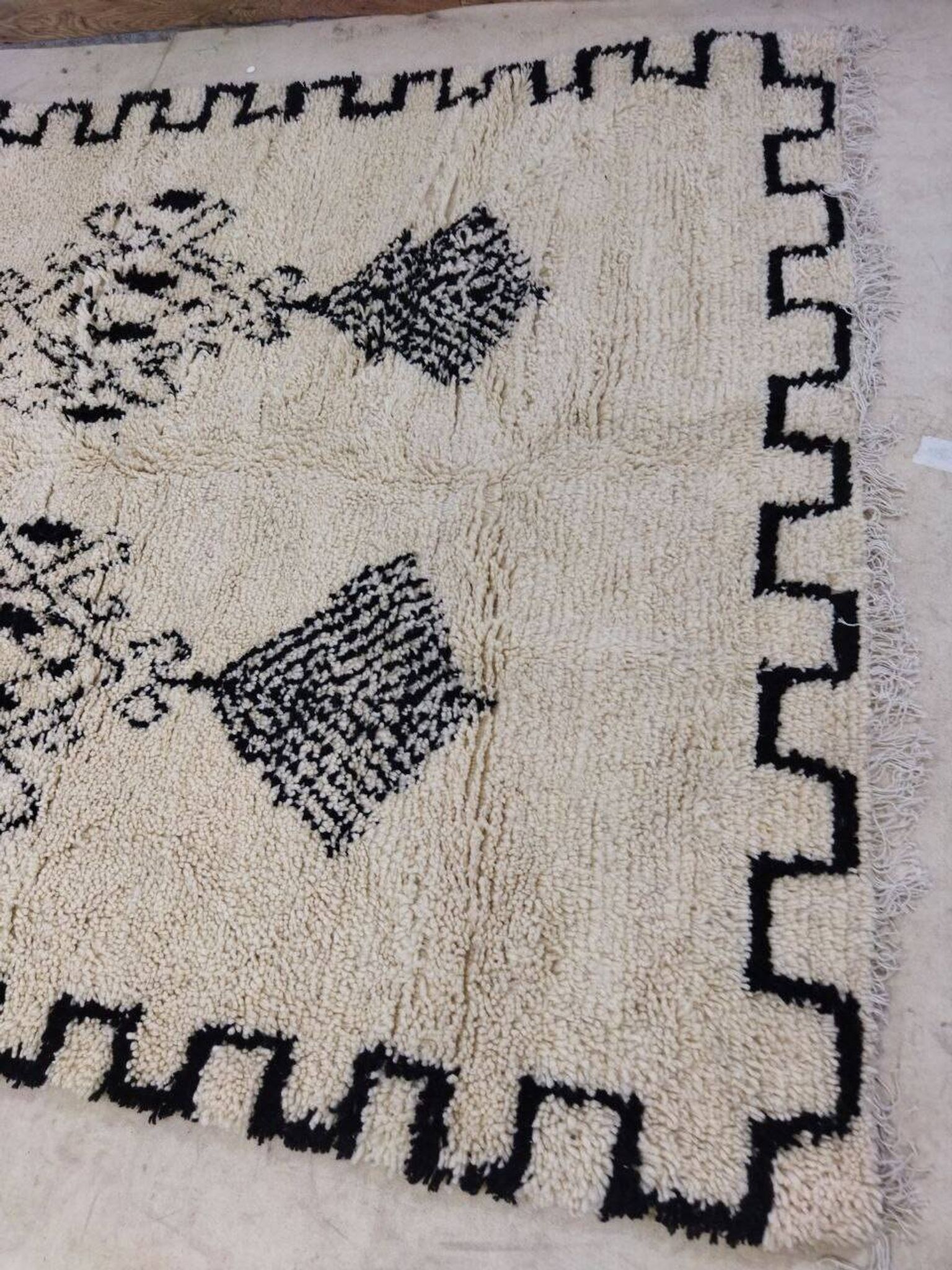 Handmade Moroccan Berber Rug 268 X 188 CM