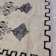 Handmade Moroccan Berber Rug 268 X 188 CM