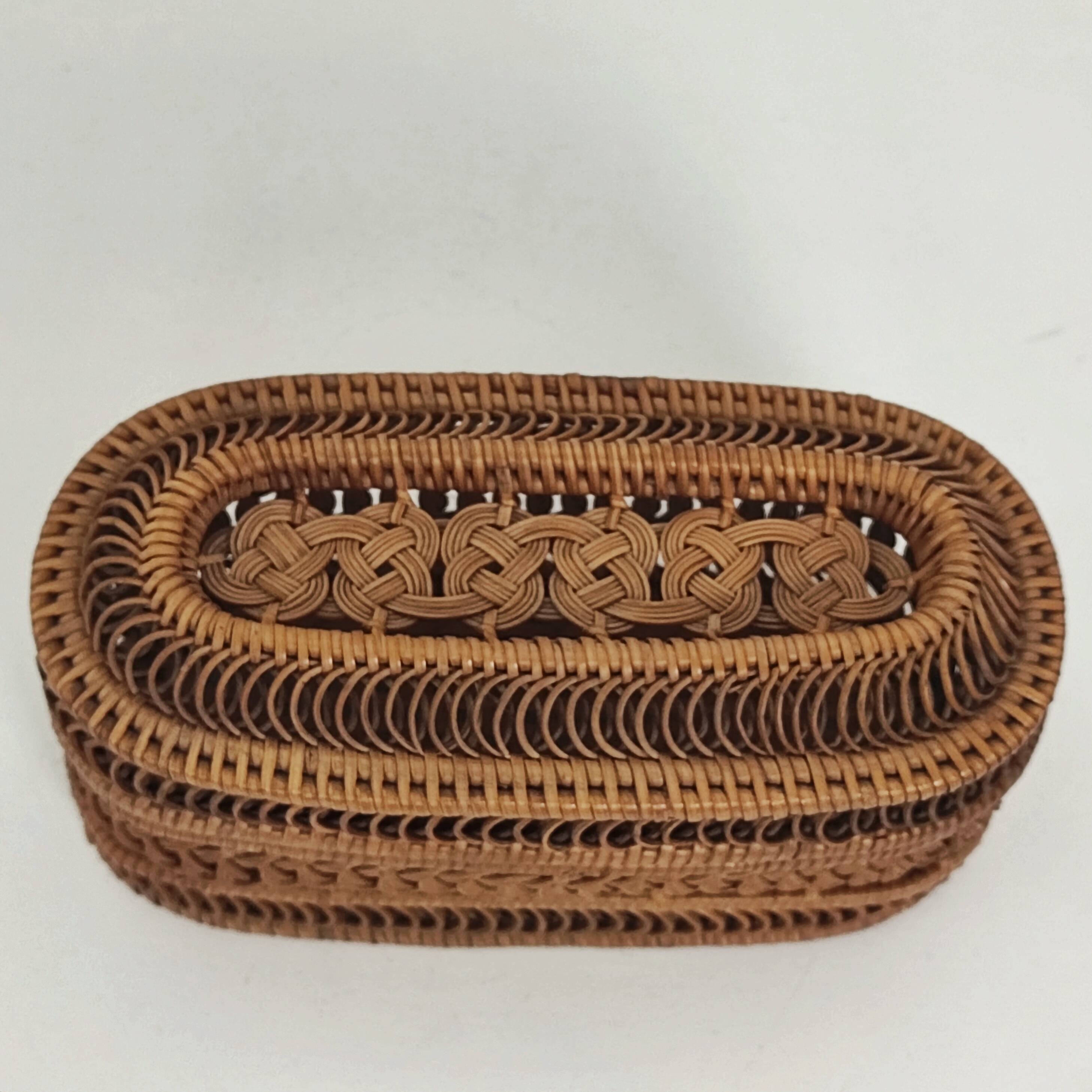 Rattan box