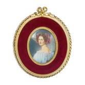 Portrait miniature medallion