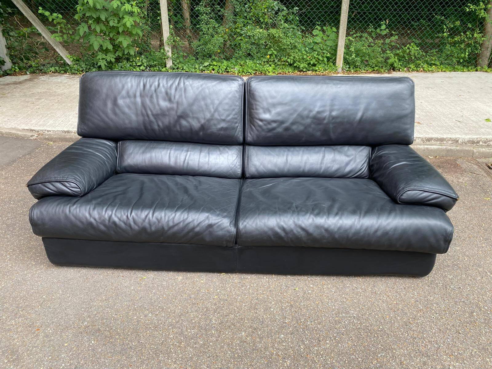 Canapé 3 places en cuir noir design de luxe suisse de Sede DS-47 années 70
