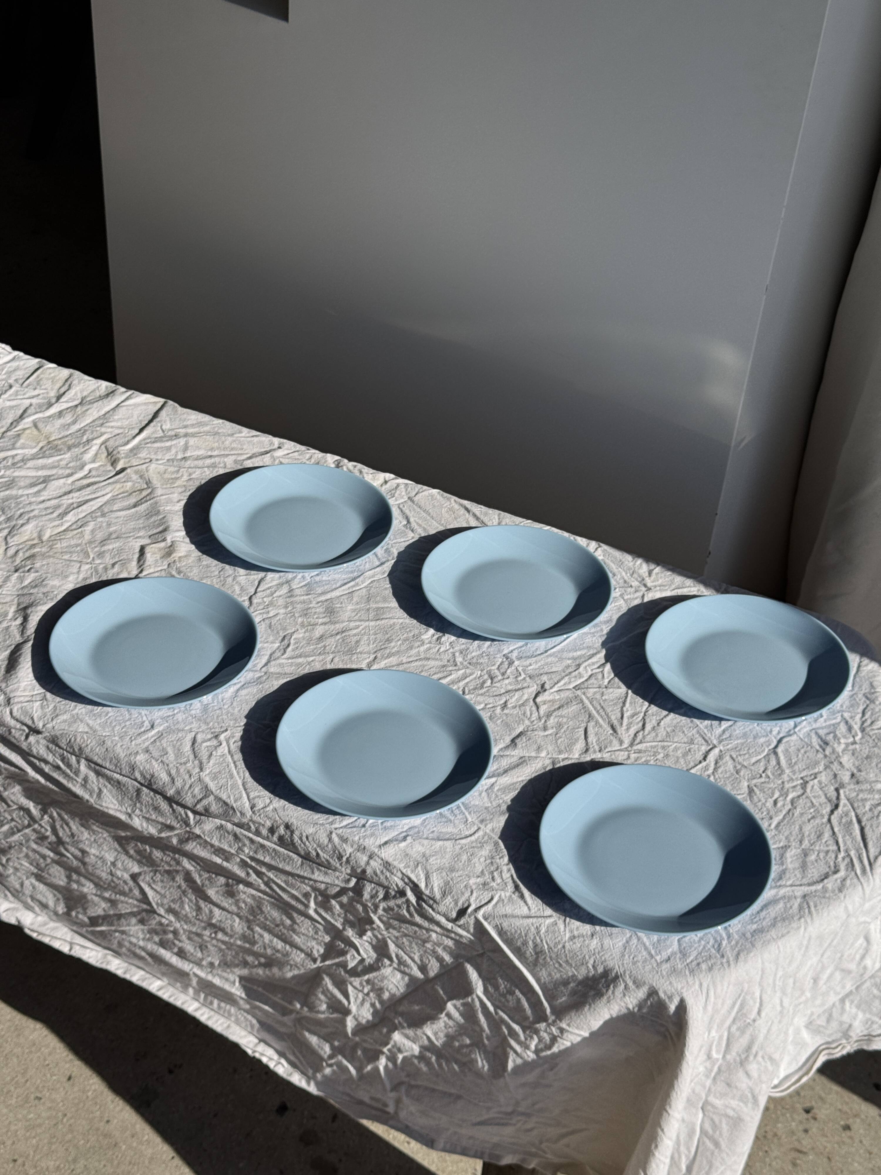 Set of 6 vintage blue dessert plates D18 (1)
