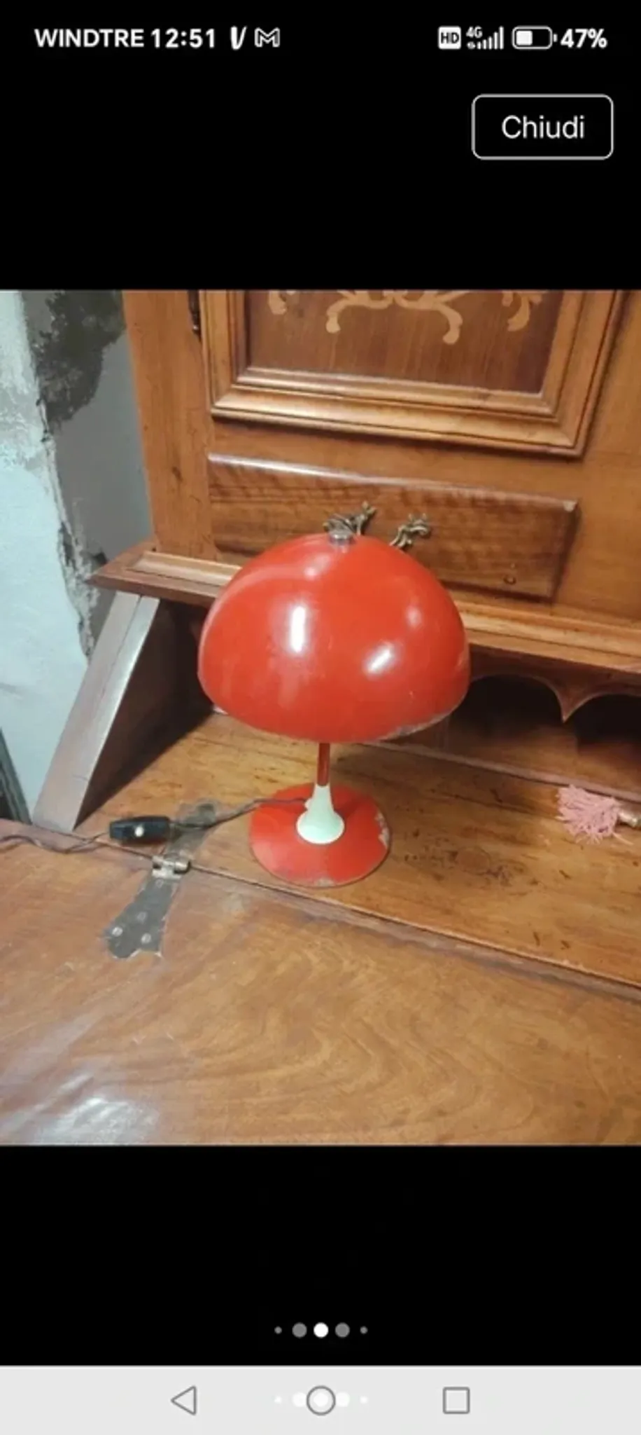 Metal space age mushroom lamp