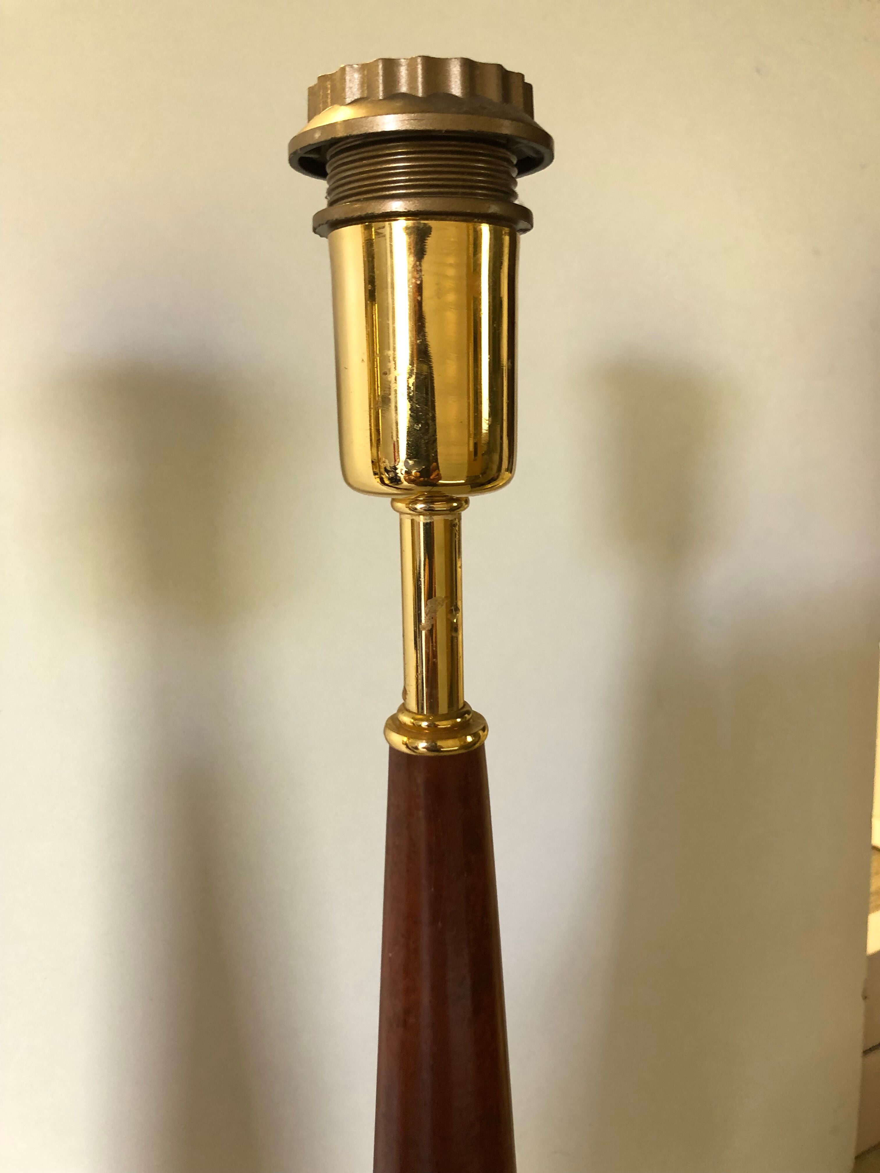 2 lamp feet type liner 1950