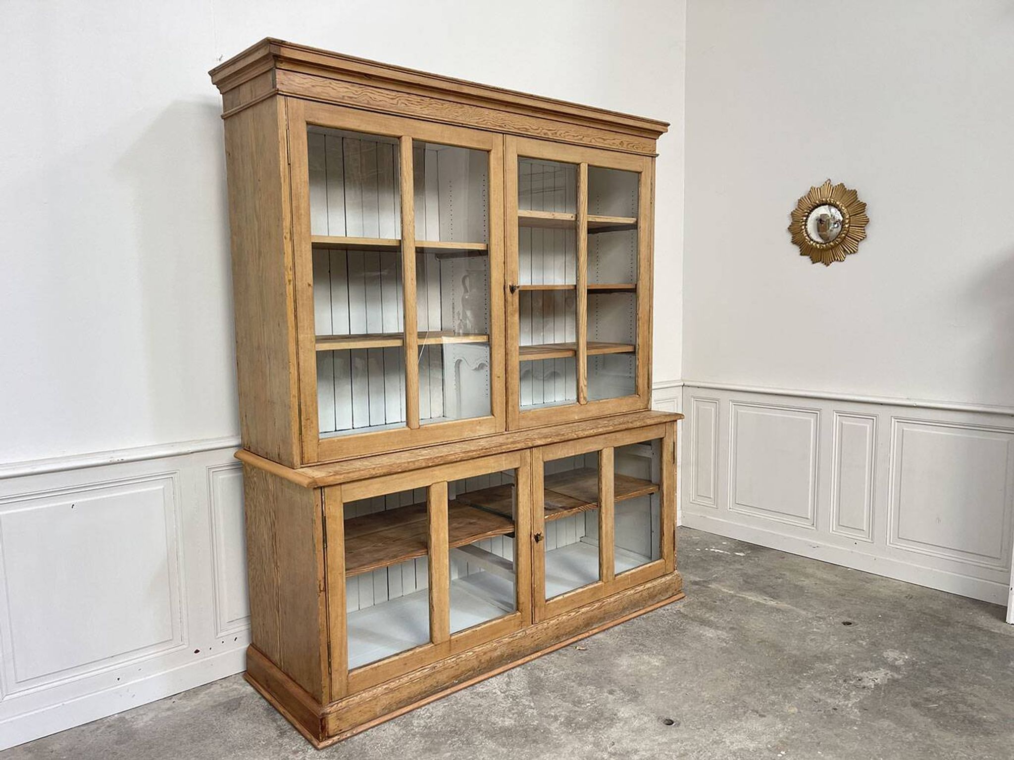 Bibliothèque vitrée 1930