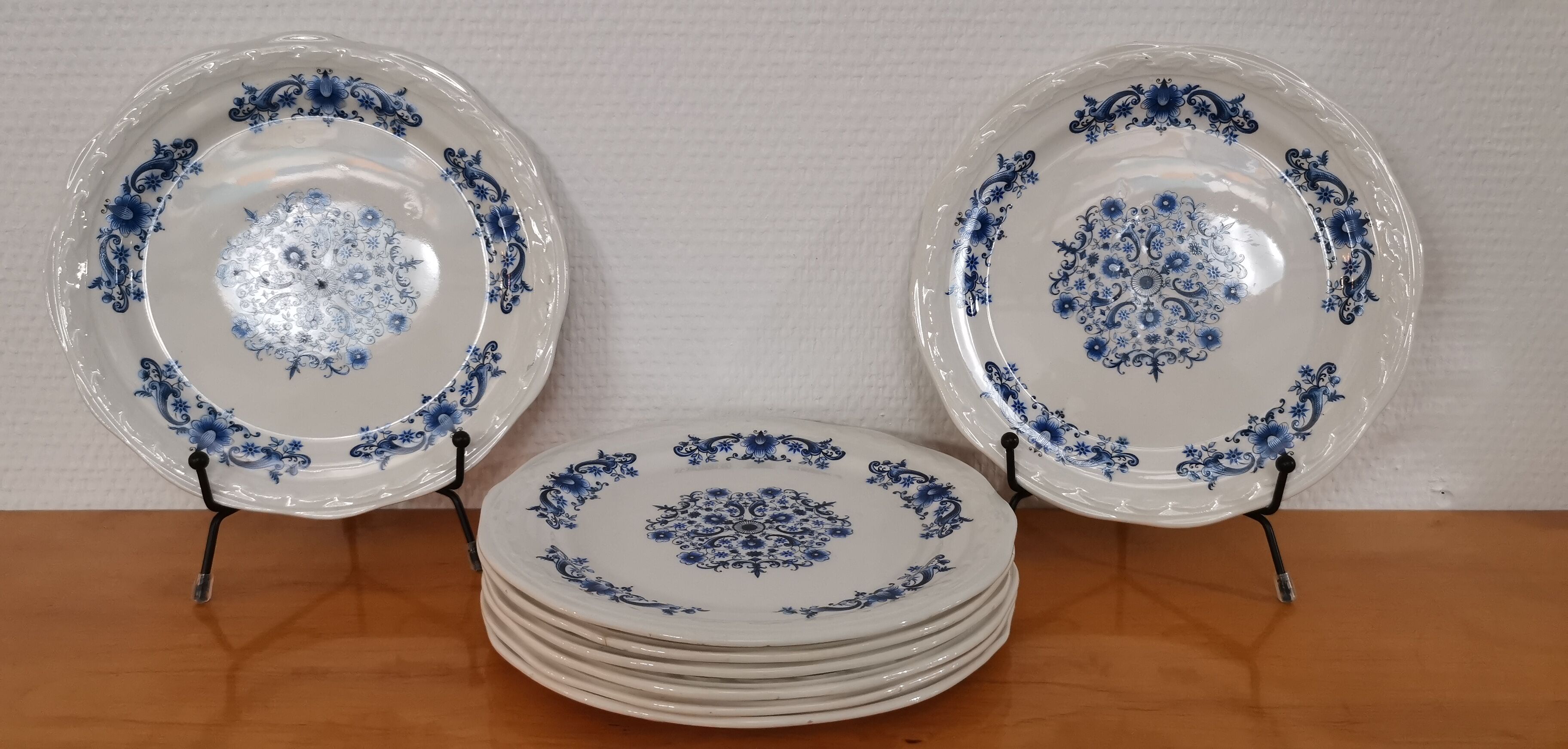 Set of 8 old dessert plates in French earthenware Moulin des Loups from the 50s