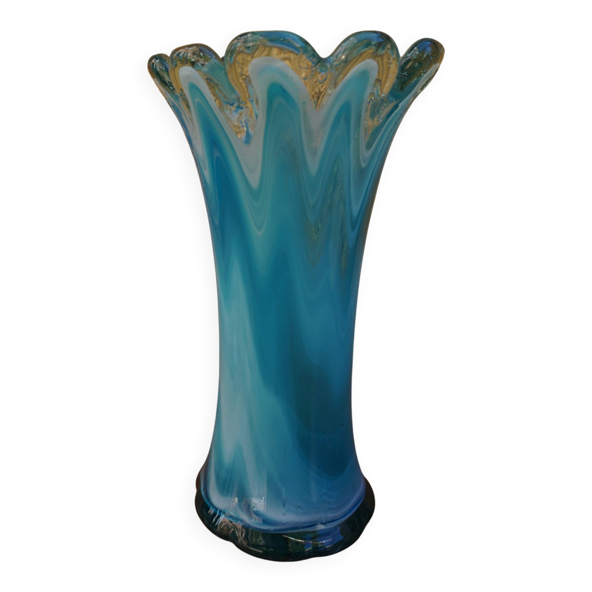 Blown glass vase in flower shape