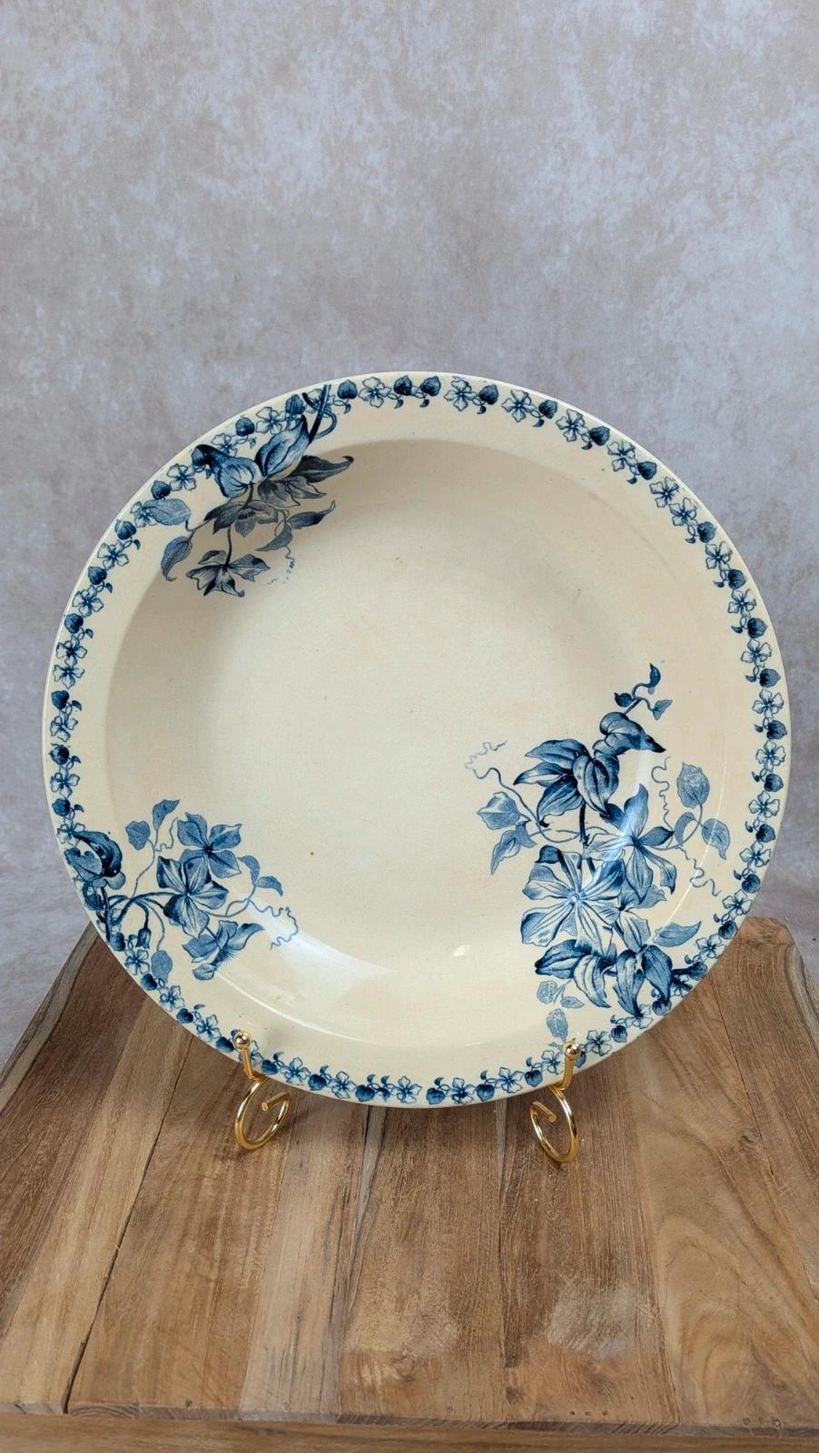 Old plate Vieillard & Cie Bordeaux – Model "clematis" Ironstone