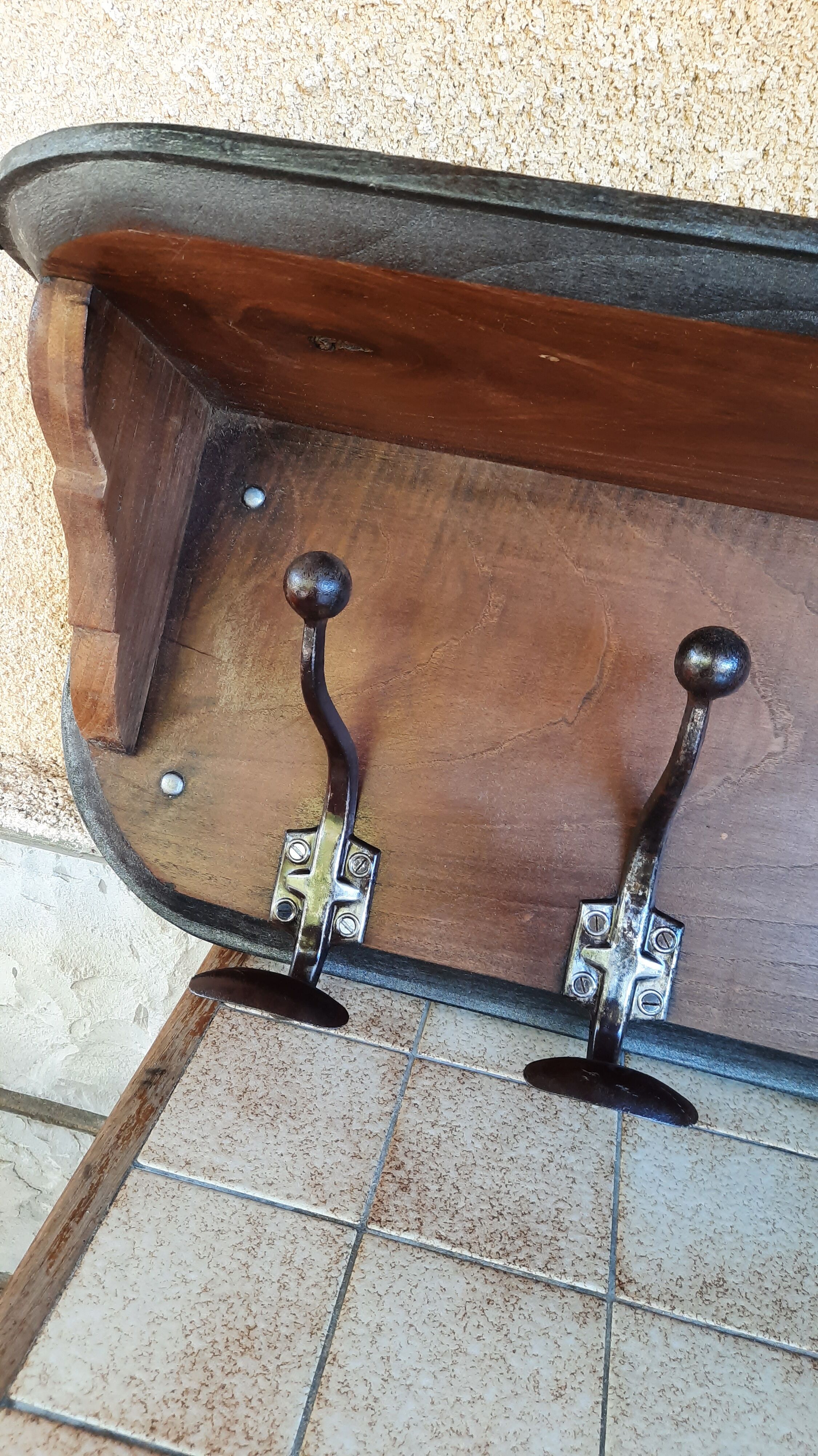 Porte manteaux d'école