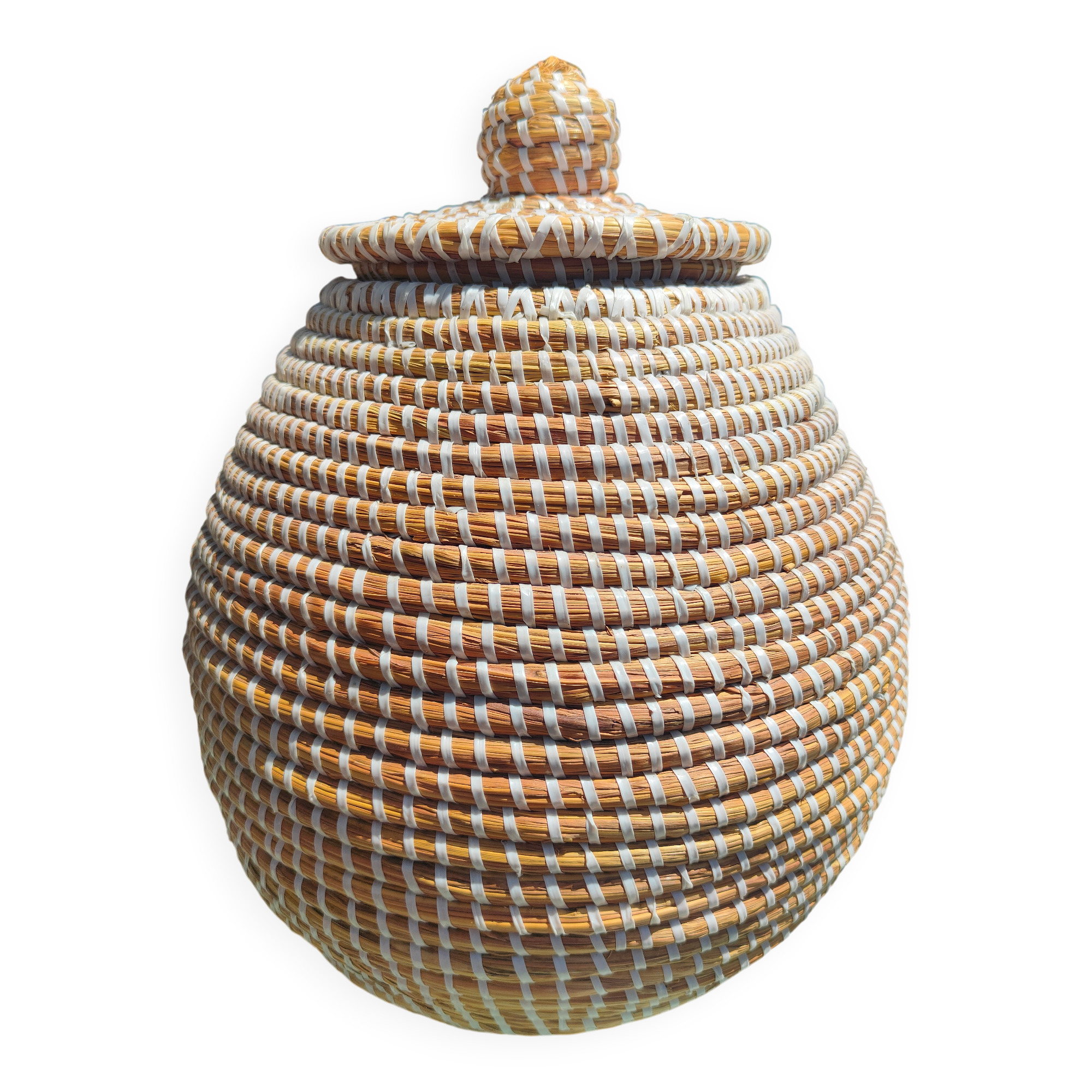Basket with lid