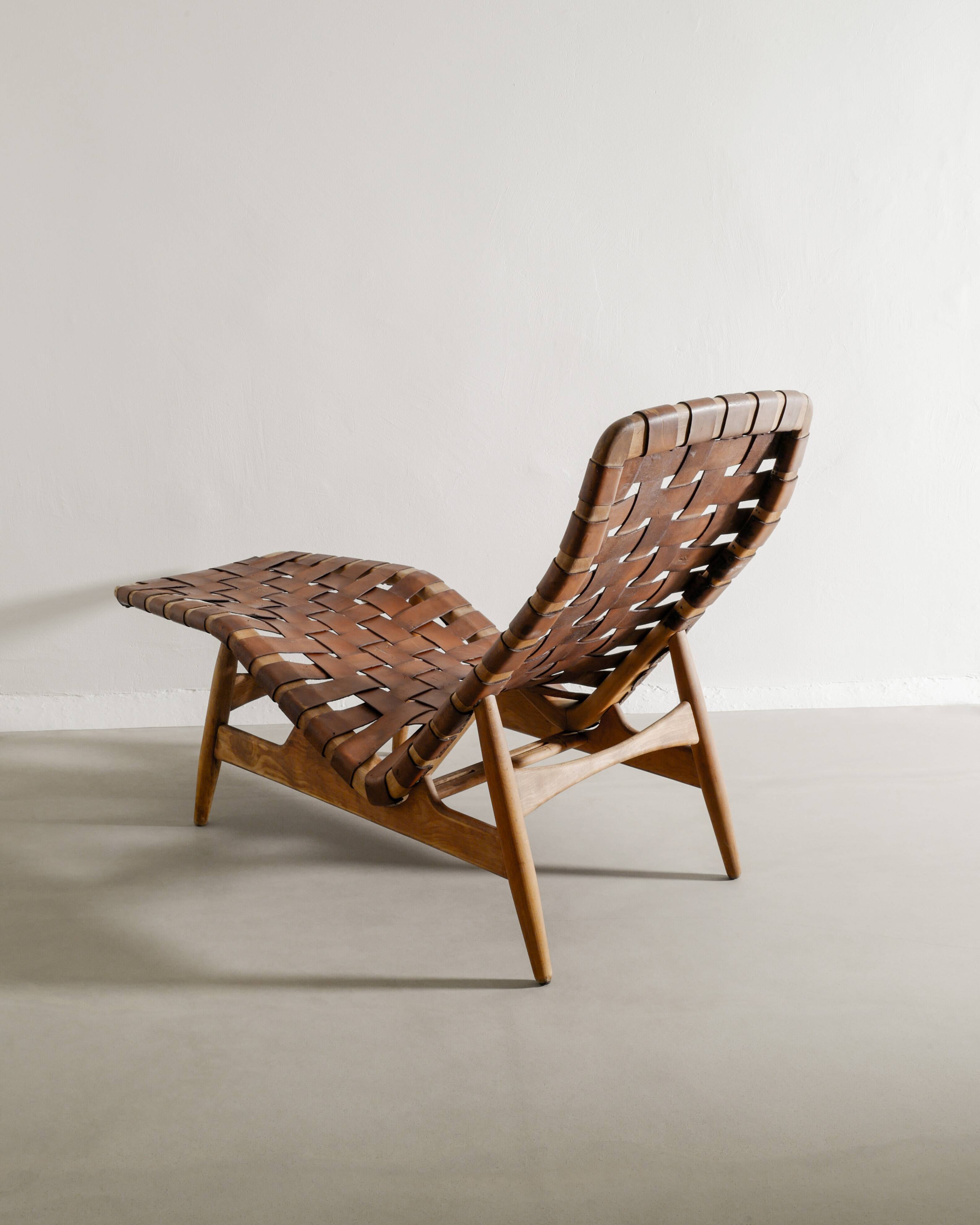 Danish Modern Wooden Chaise Lounge Chair by Arne Vodder, 1950s