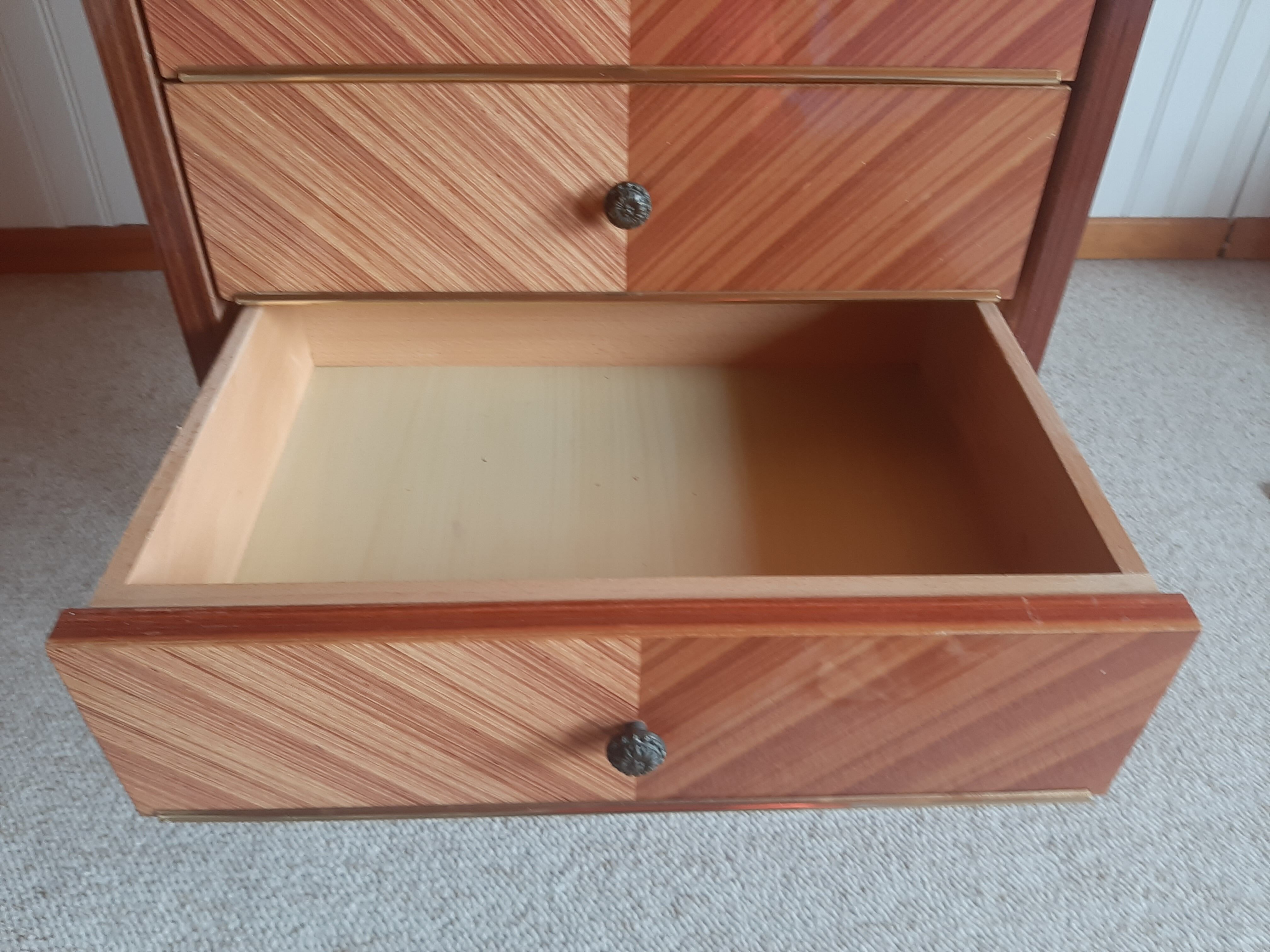 Commode semainier 7 tiroirs style Louis XVI