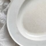 Plat ovale en tôle émaillée blanc et bleu marbré vintage