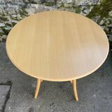 Thonet 152 round table