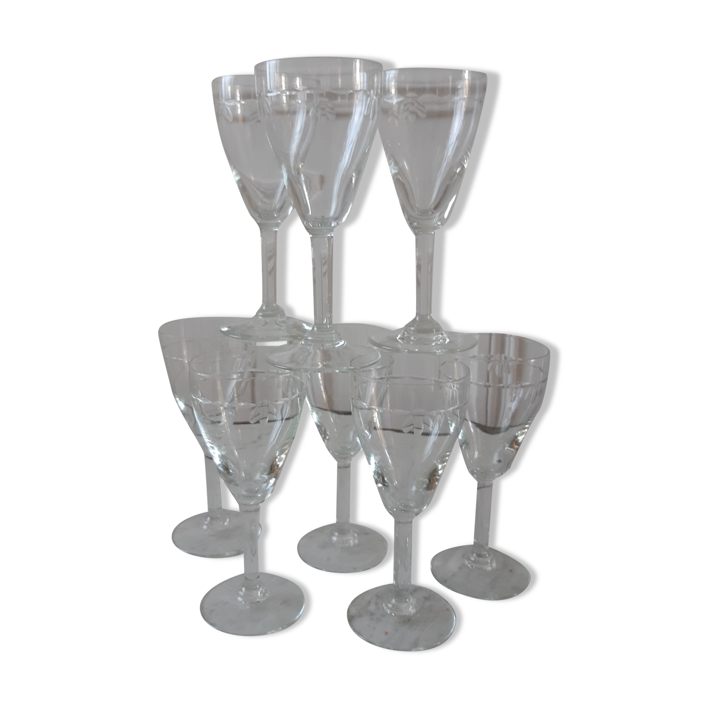 Set of 8 crystal wine glasses engraved 50s